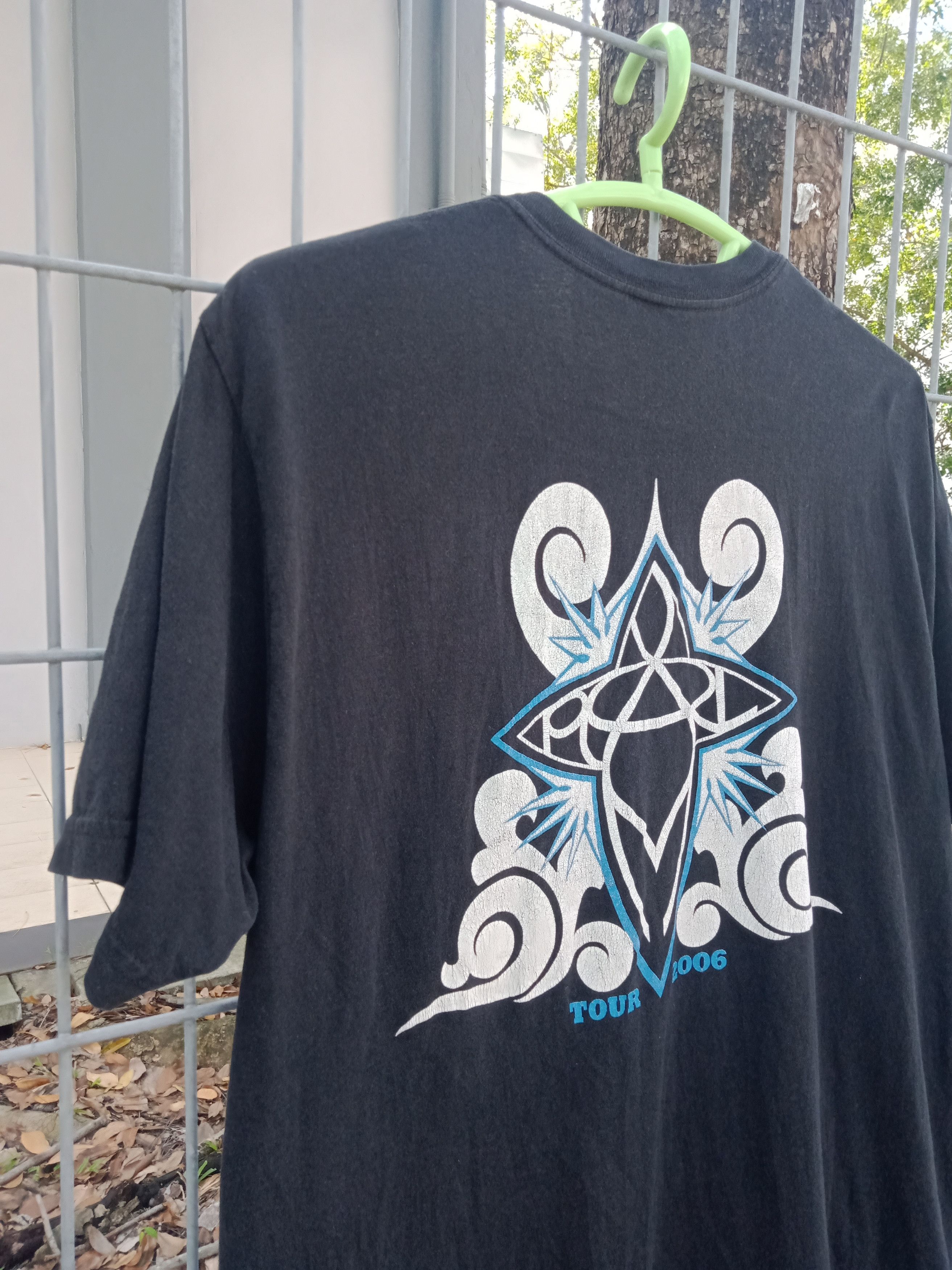 Band Tees × Vintage Vintage Pearl Jam Surf Board 2006 Tour UK Size US L / EU 52-54 / 3 - 8 Thumbnail