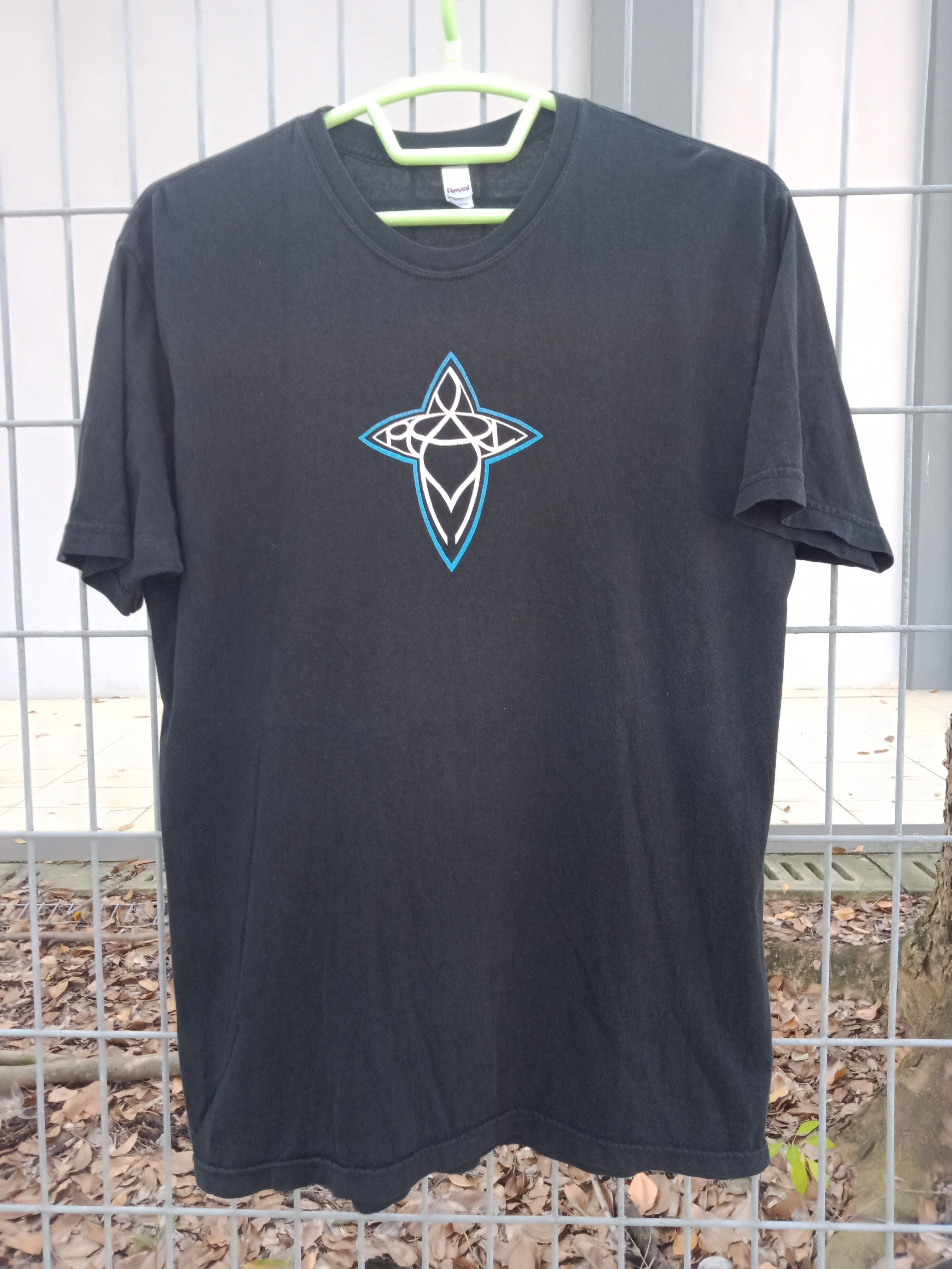 Band Tees × Vintage Vintage Pearl Jam Surf Board 2006 Tour UK Size US L / EU 52-54 / 3 - 1 Thumbnail
