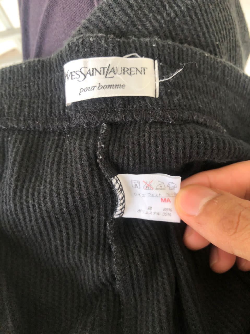 Yves Saint Laurent Yves Saint Laurent Pour Homme short pants small logo Size US 30 / EU 46 - 4 Thumbnail
