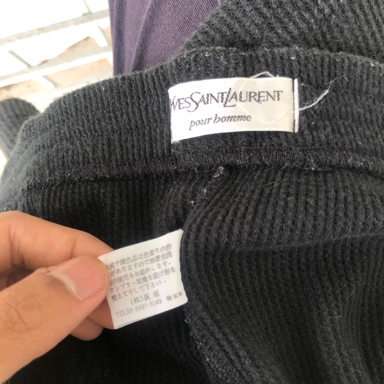 Yves Saint Laurent Yves Saint Laurent Pour Homme short pants small logo Size US 30 / EU 46 - 5 Thumbnail