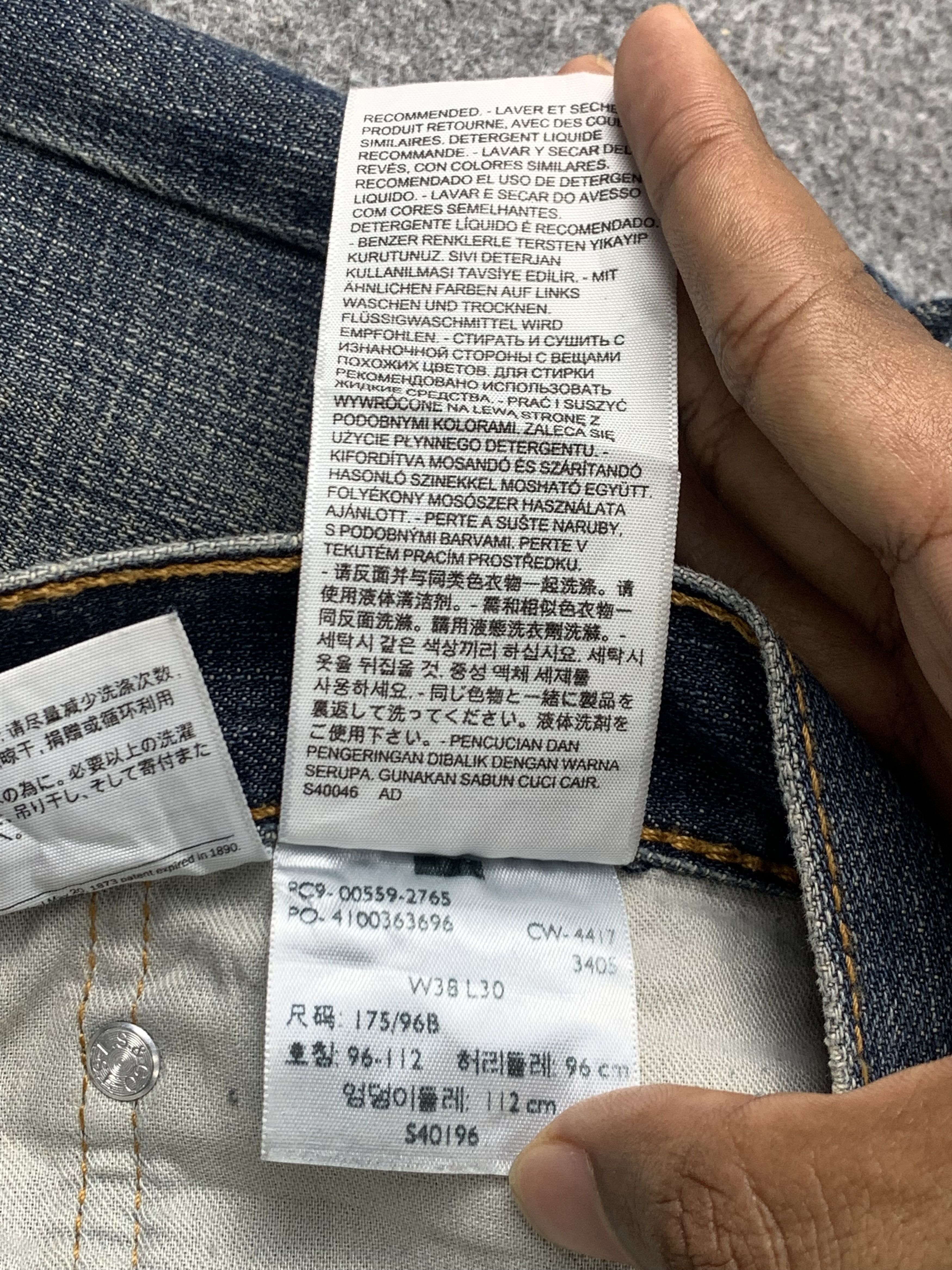 Levi's Vintage Levis 559 Faded Blue Jeans DP2178 Size US 39 - 11 Thumbnail