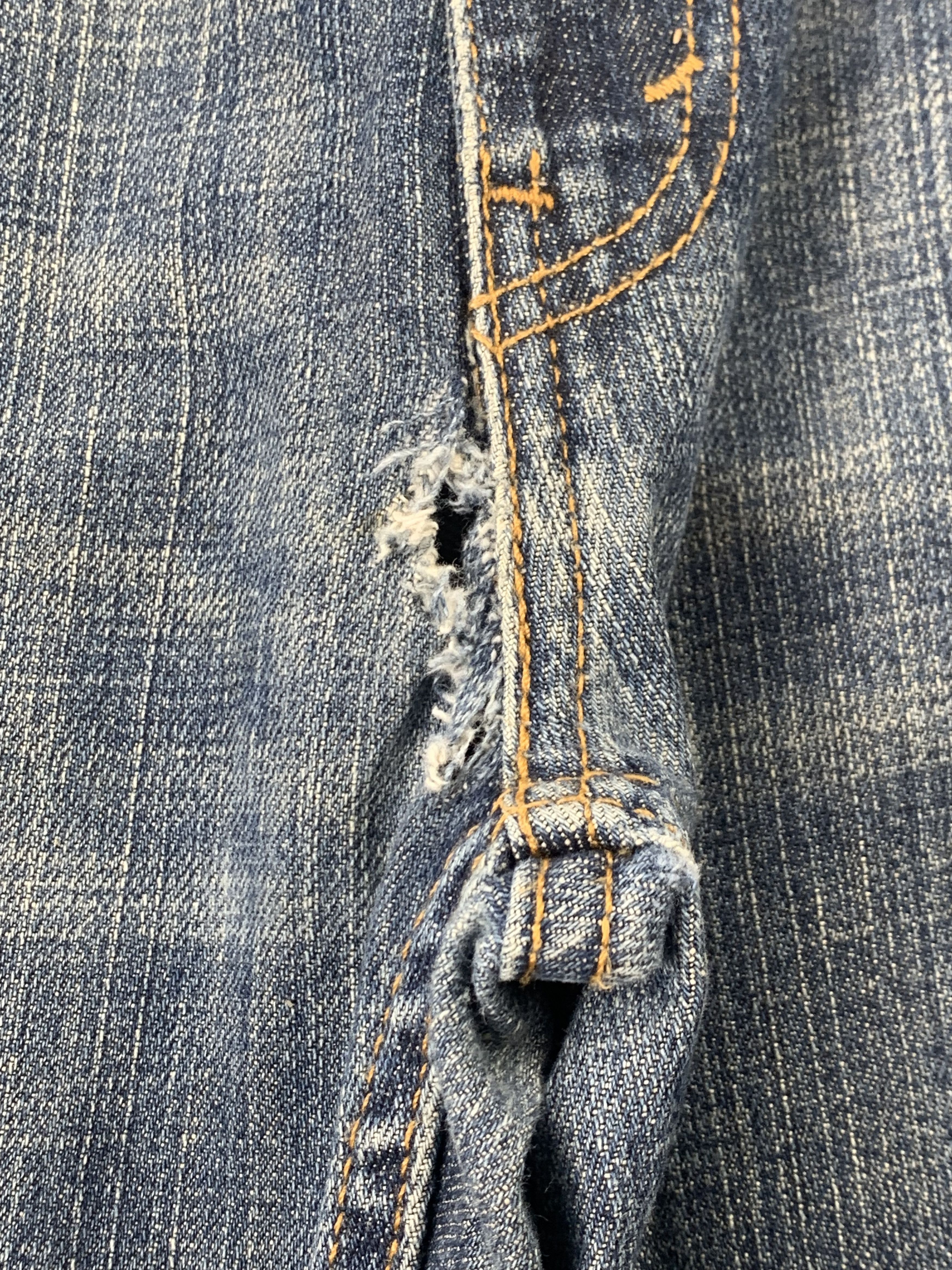 Levi's Vintage Levis 559 Faded Blue Jeans DP2178 Size US 39 - 13 Thumbnail