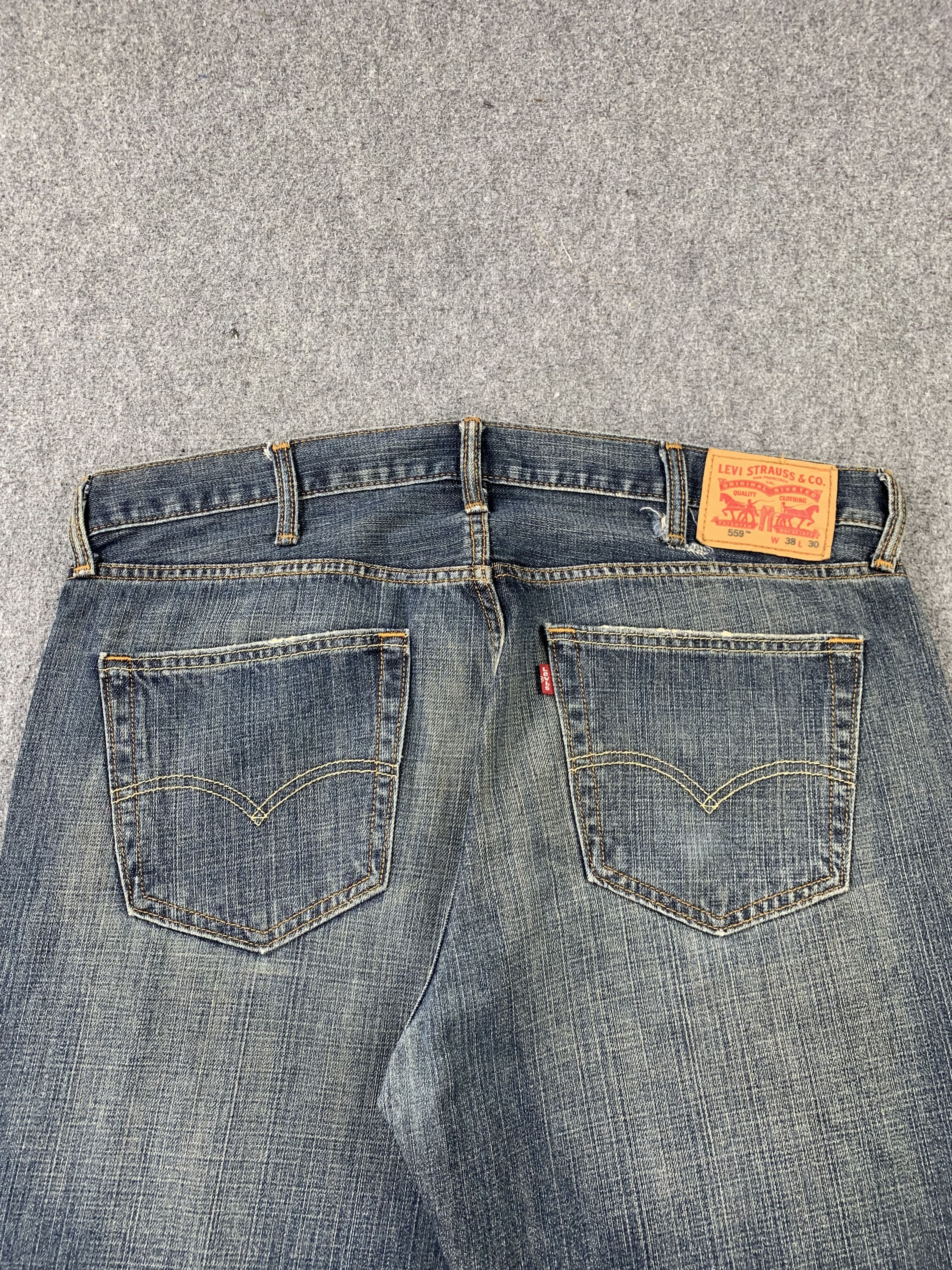 Levi's Vintage Levis 559 Faded Blue Jeans DP2178 Size US 39 - 4 Thumbnail