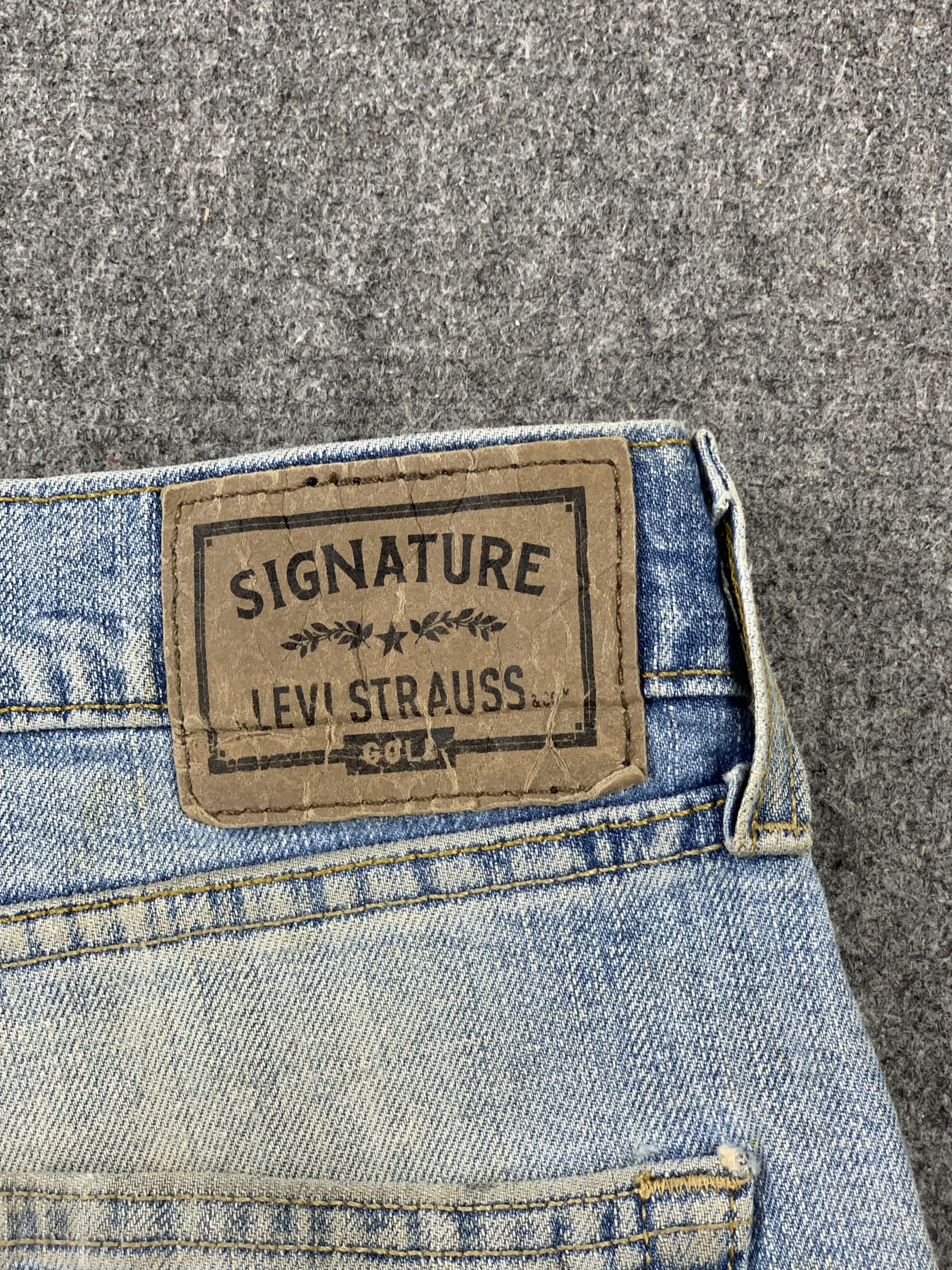 Levi's Vintage Levis Signature Faded Blue Jeans DP2181 Size US 35 - 5 Thumbnail