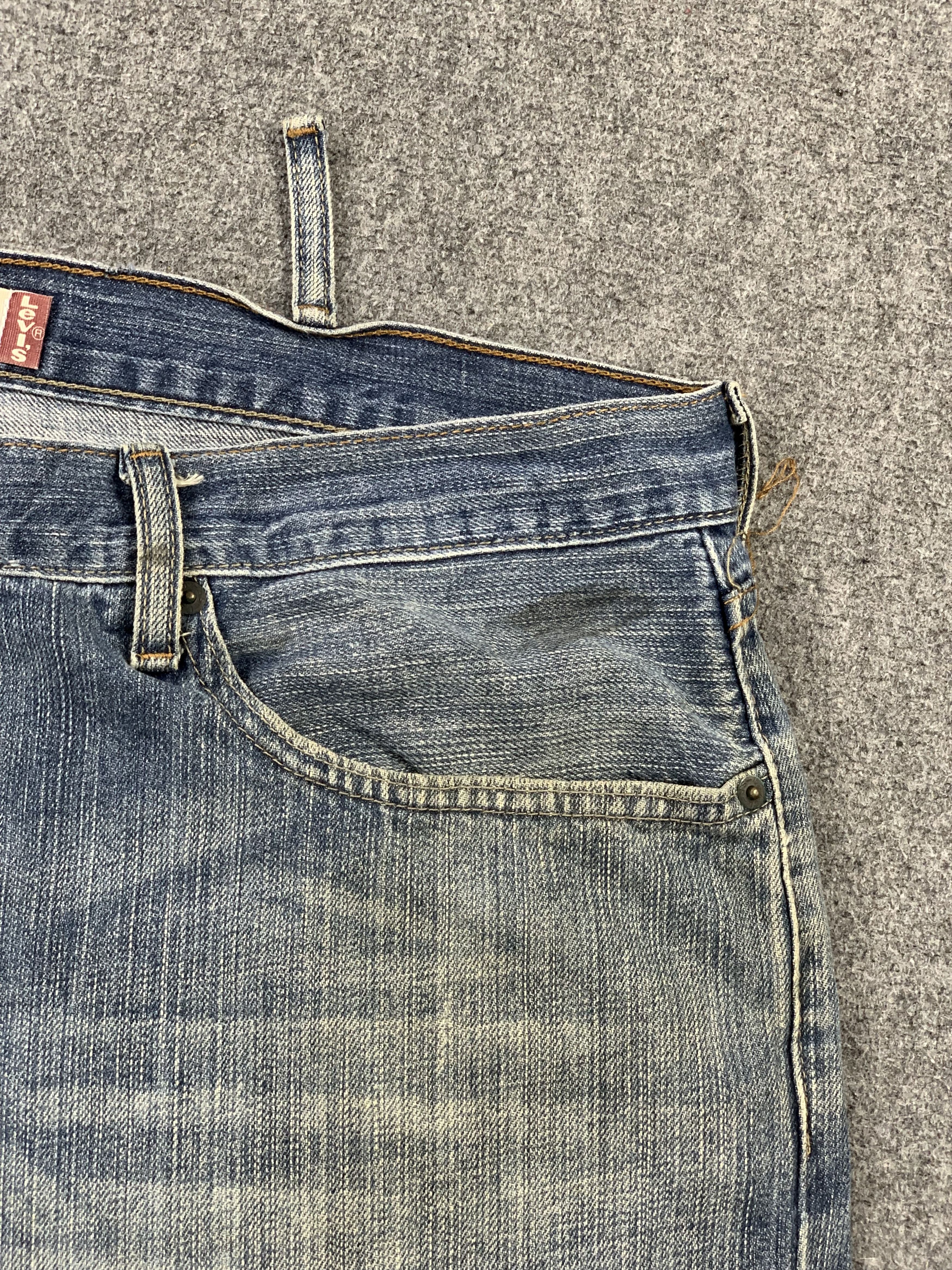 Levi's Vintage Levis 559 Faded Blue Jeans DP2183 Size US 39 - 12 Thumbnail