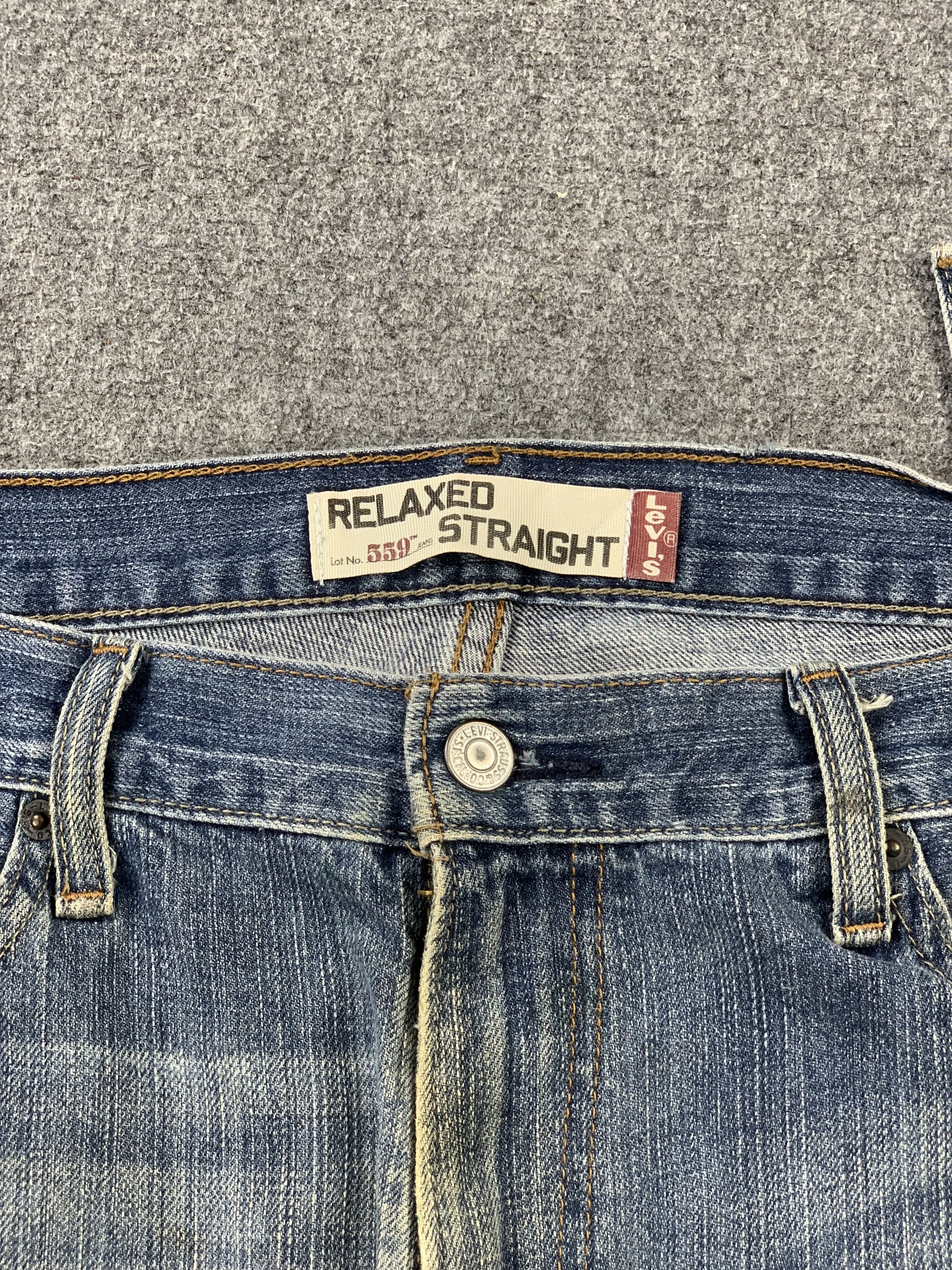 Levi's Vintage Levis 559 Faded Blue Jeans DP2183 Size US 39 - 11 Thumbnail