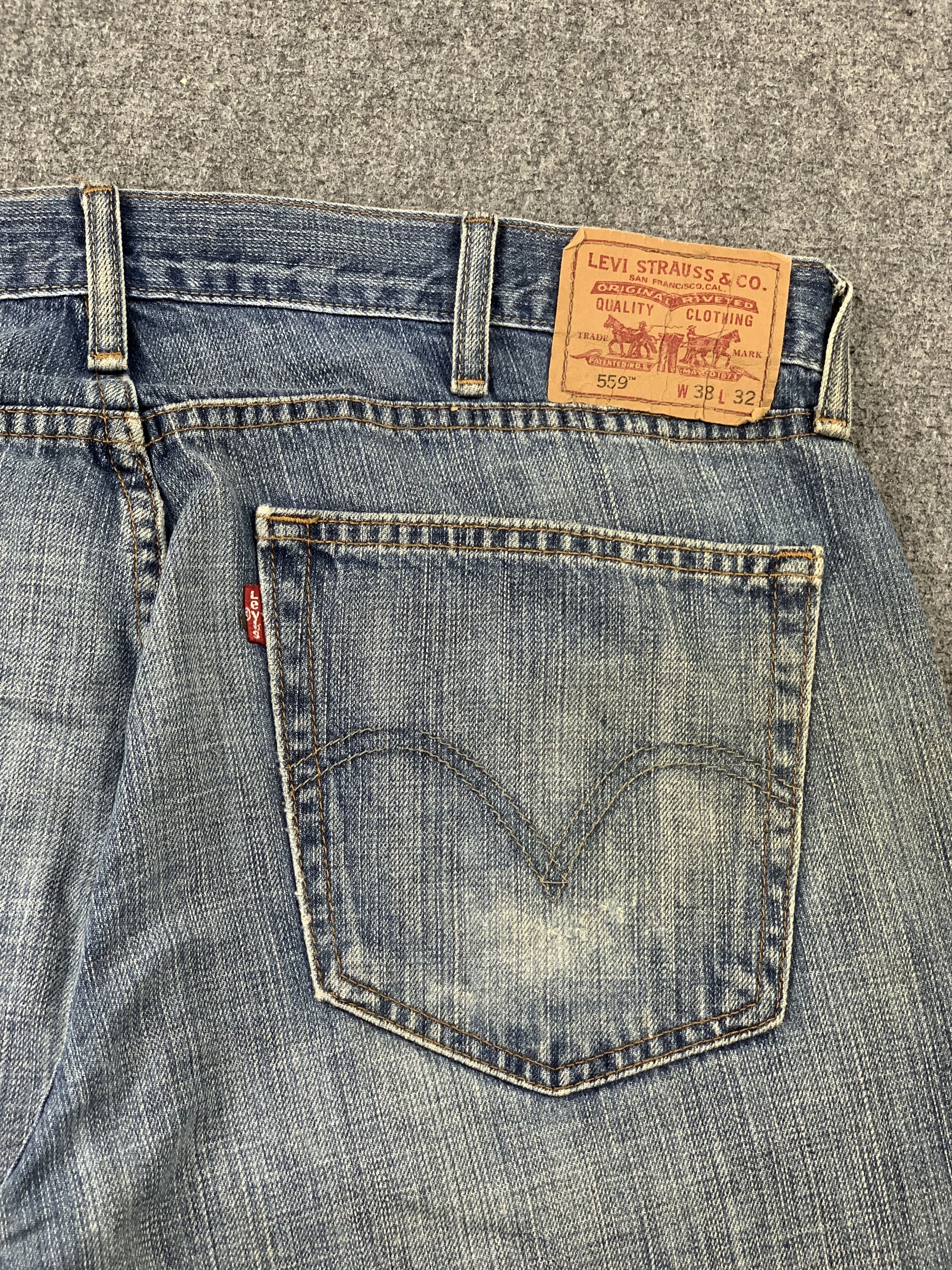 Levi's Vintage Levis 559 Faded Blue Jeans DP2183 Size US 39 - 20 Thumbnail