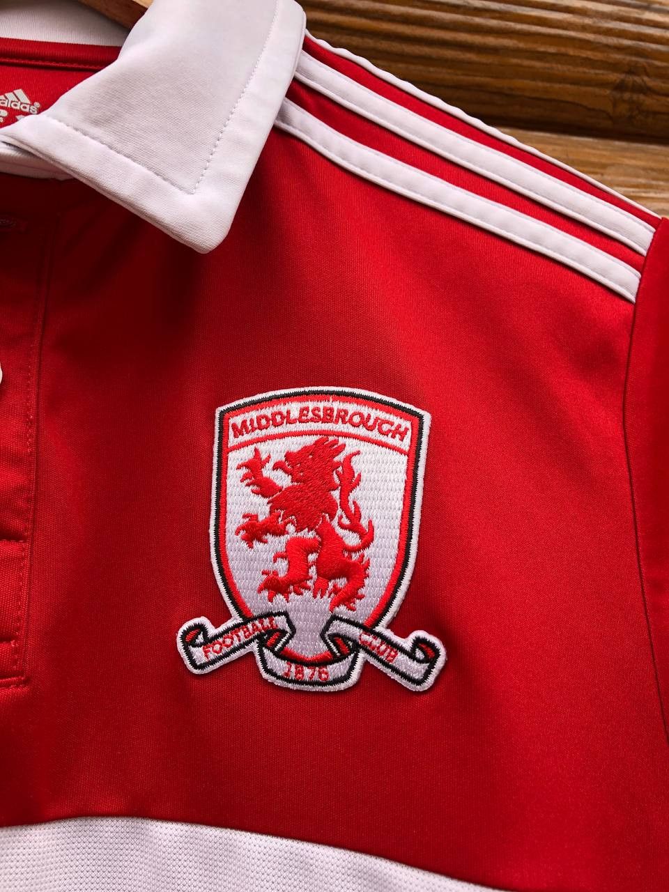 Adidas FC MIDDLESBROUGH ENGLAND HOME FOOTBALL SHIRT JERSEY Size US XS / EU 42 / 0 - 4 Thumbnail