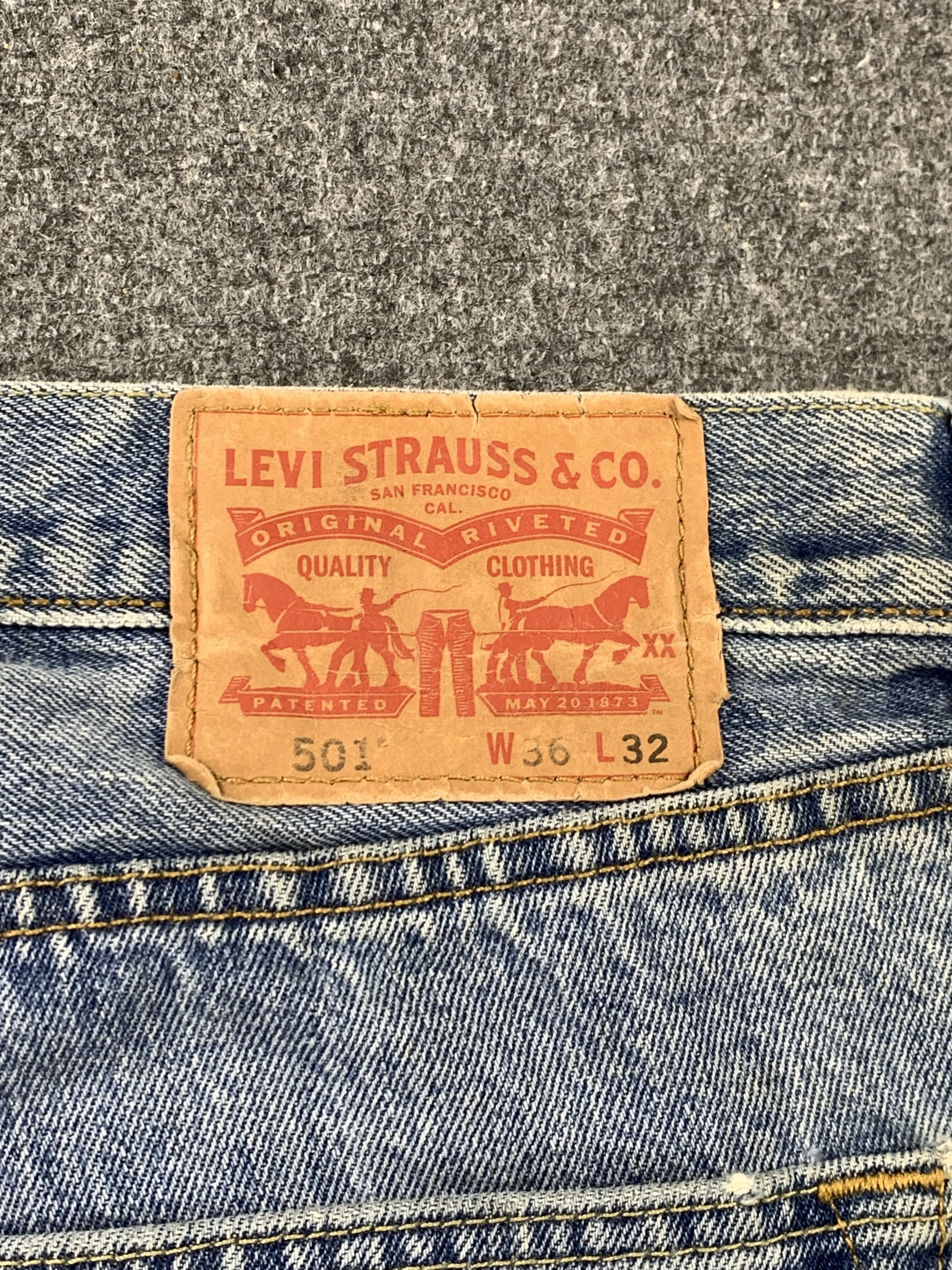 Levi's Vintage Levis 501 Faded Blue Jeans DP2187 Size US 36 / EU 52 - 5 Thumbnail