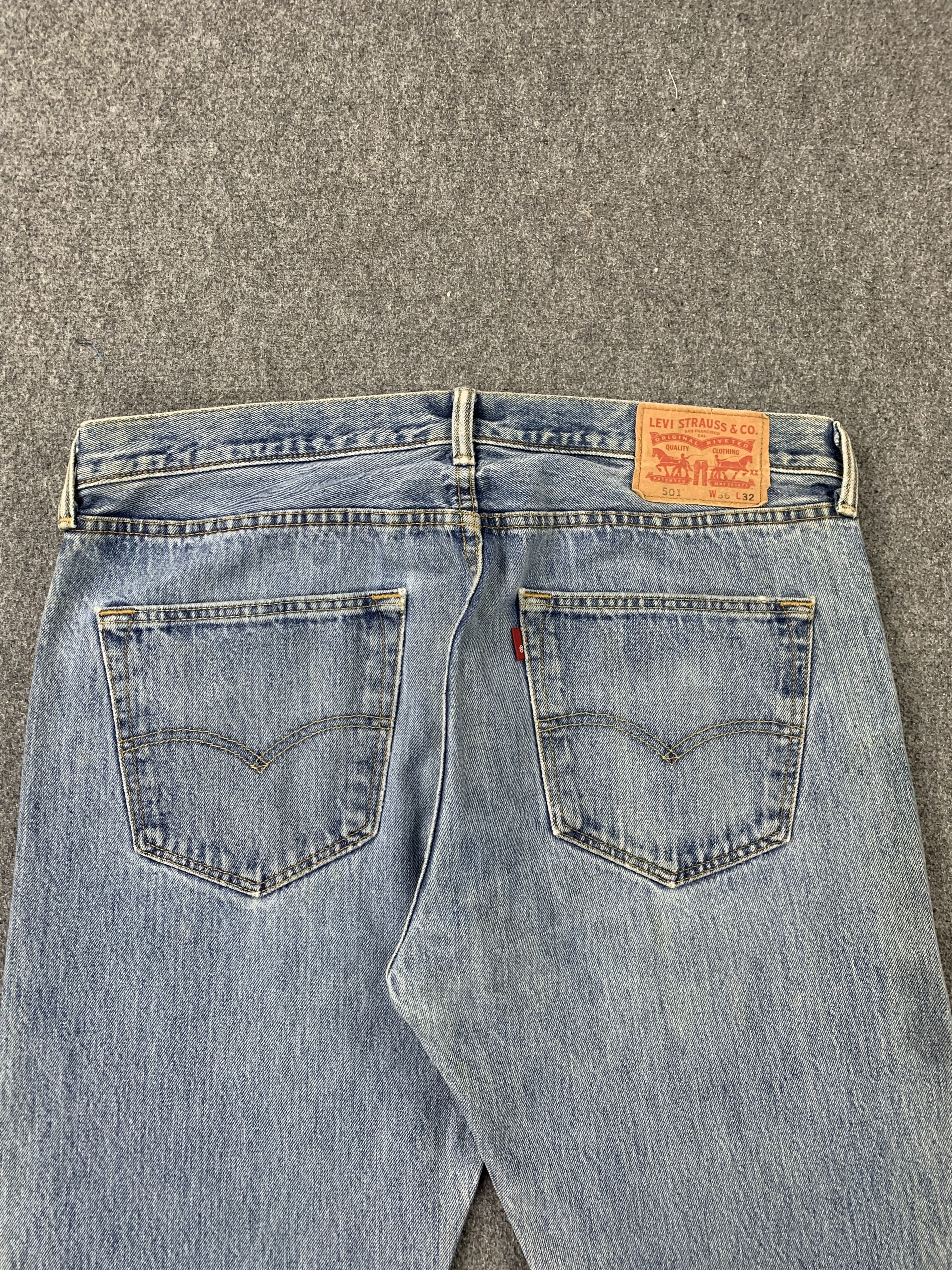 Levi's Vintage Levis 501 Faded Blue Jeans DP2187 Size US 36 / EU 52 - 4 Thumbnail