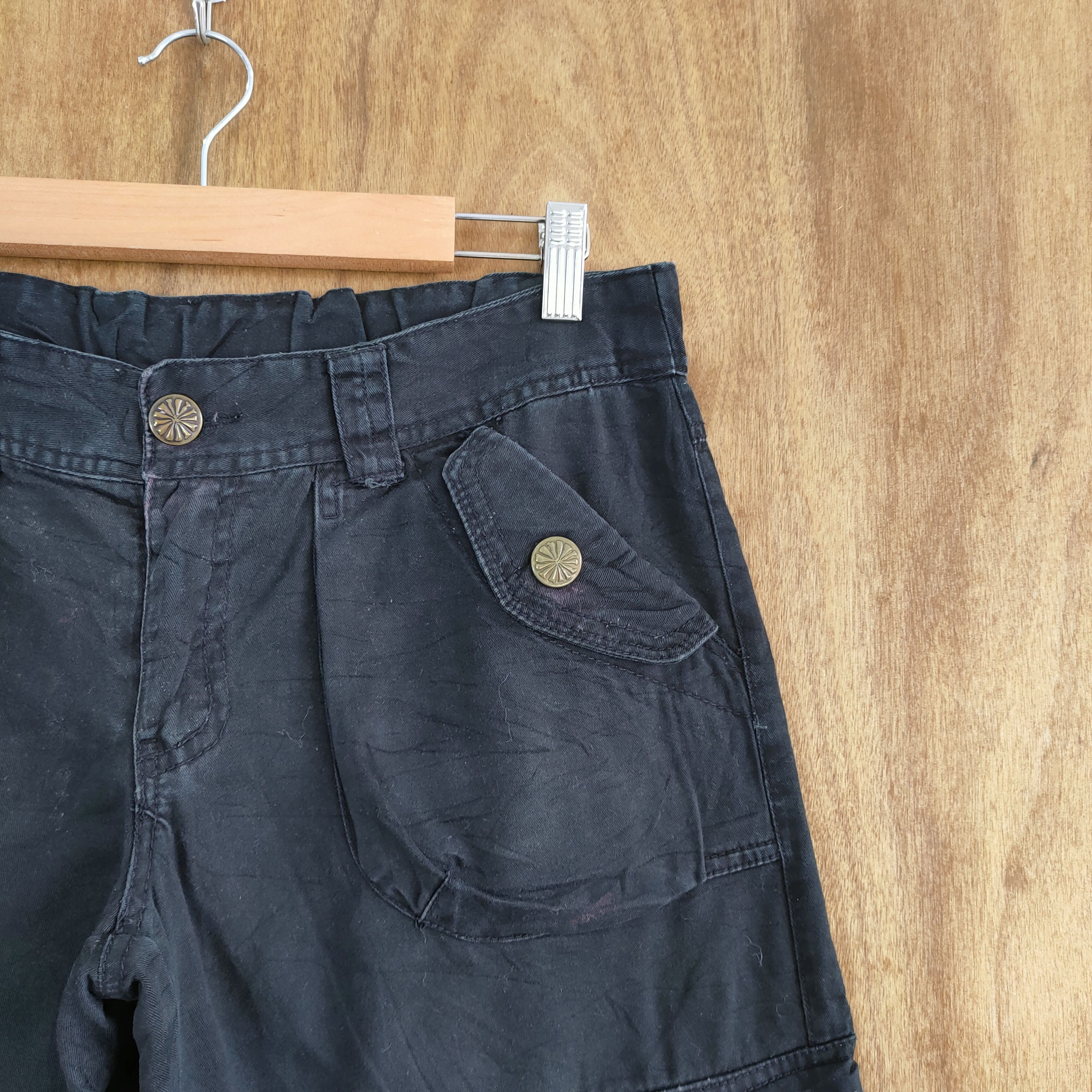 Japanese Brand VINTAGE JAPANESE BRAND BLACK FLARED CARGO PANTS Size US 29 - 6 Thumbnail
