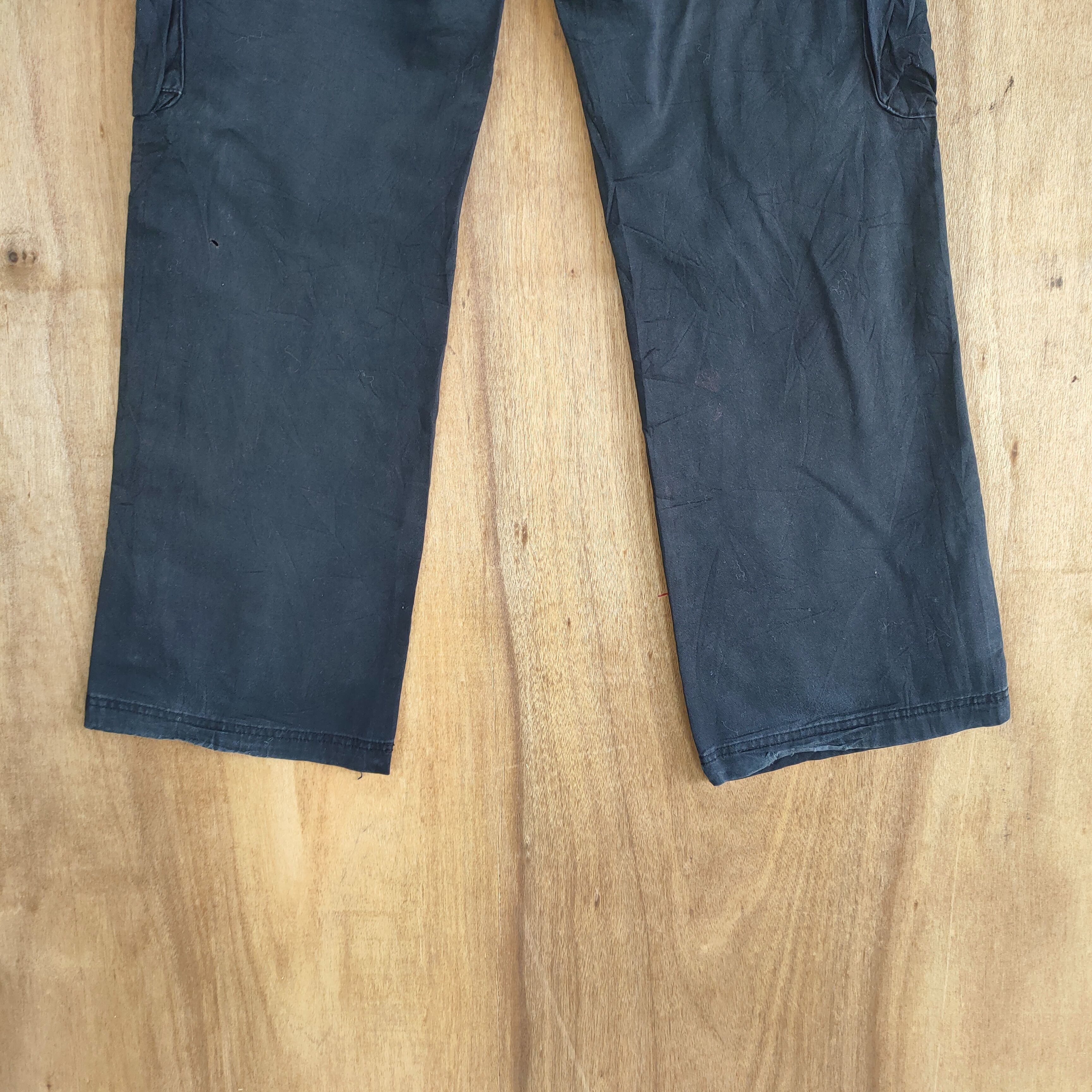 Japanese Brand VINTAGE JAPANESE BRAND BLACK FLARED CARGO PANTS Size US 29 - 11 Thumbnail