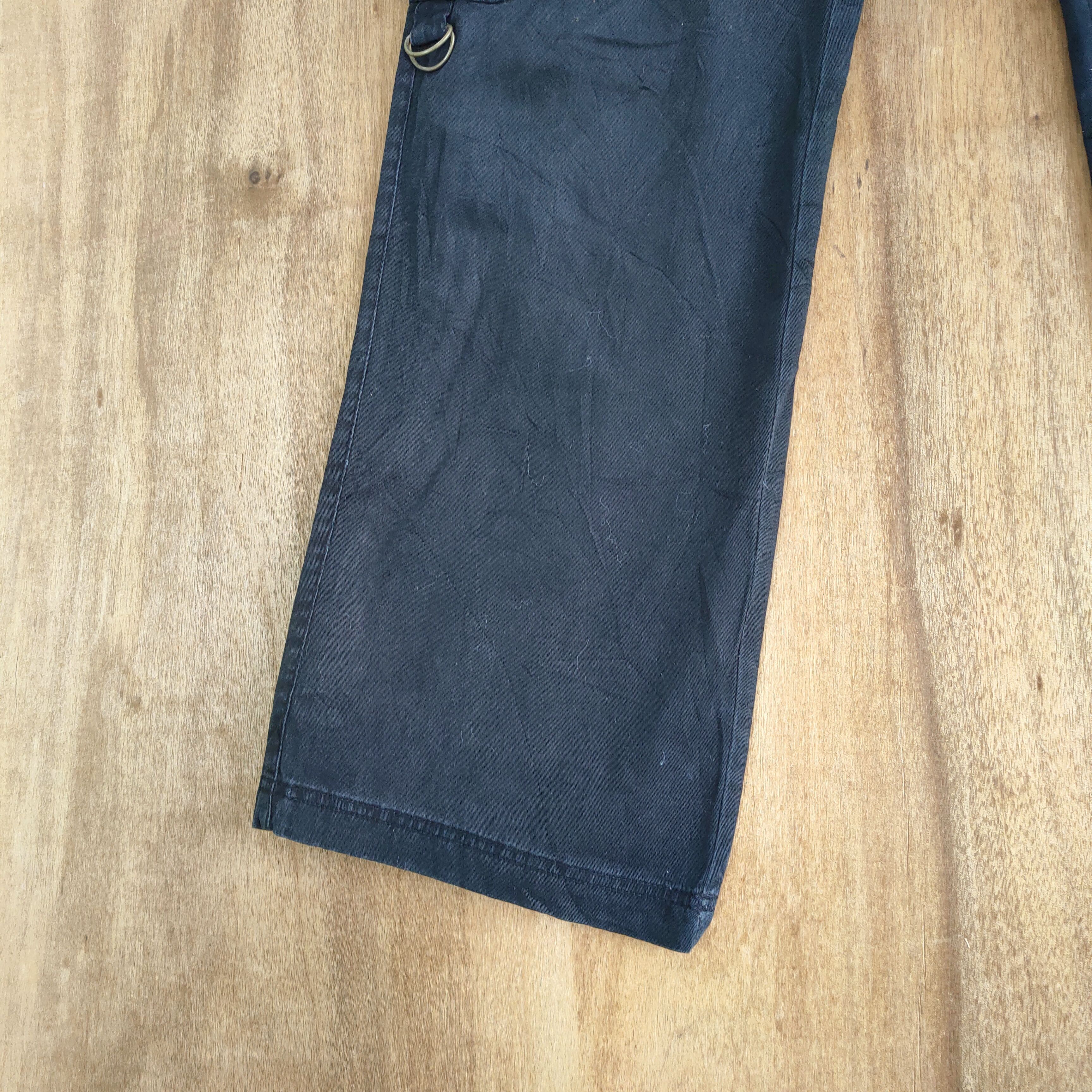 Japanese Brand VINTAGE JAPANESE BRAND BLACK FLARED CARGO PANTS Size US 29 - 8 Thumbnail