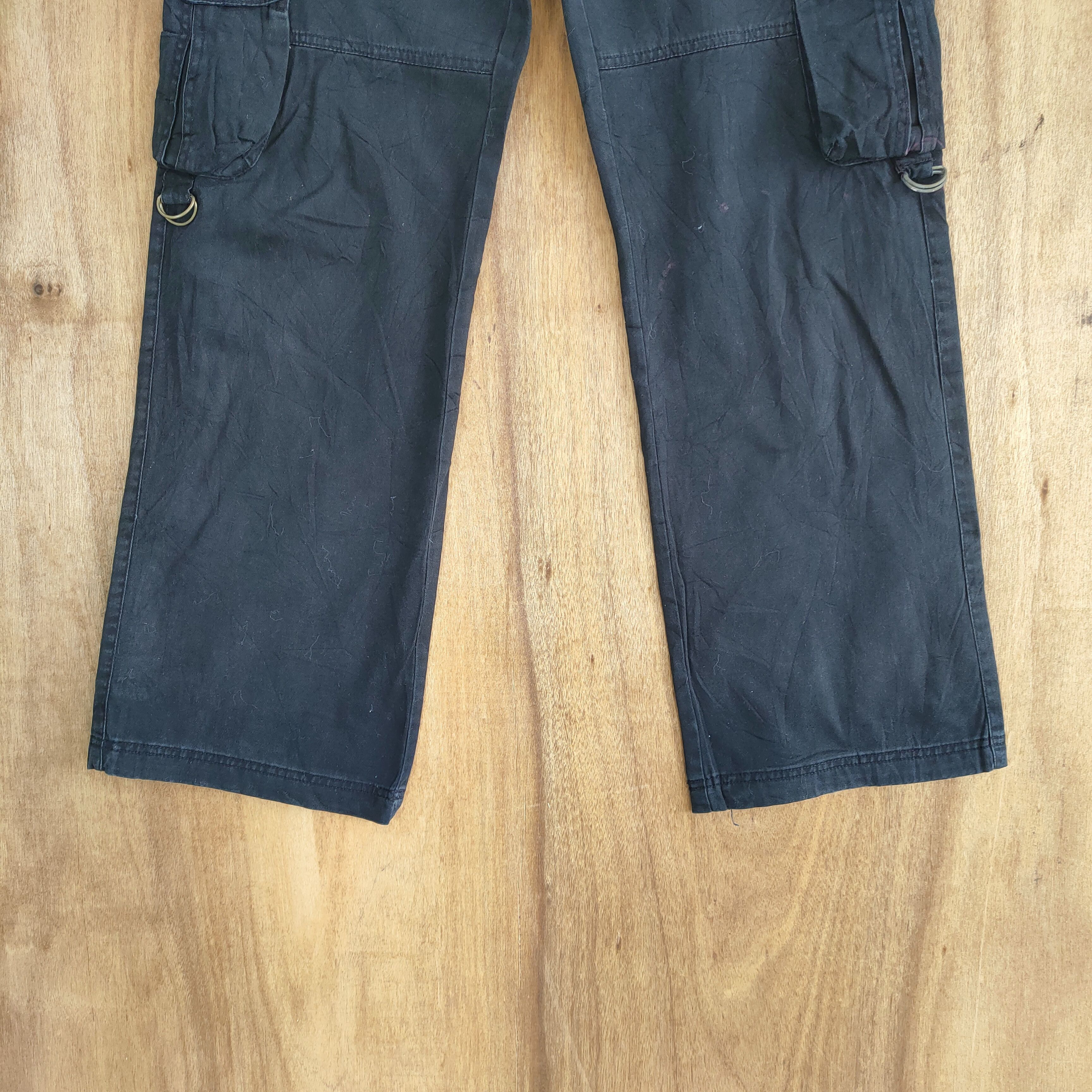 Japanese Brand VINTAGE JAPANESE BRAND BLACK FLARED CARGO PANTS Size US 29 - 3 Thumbnail