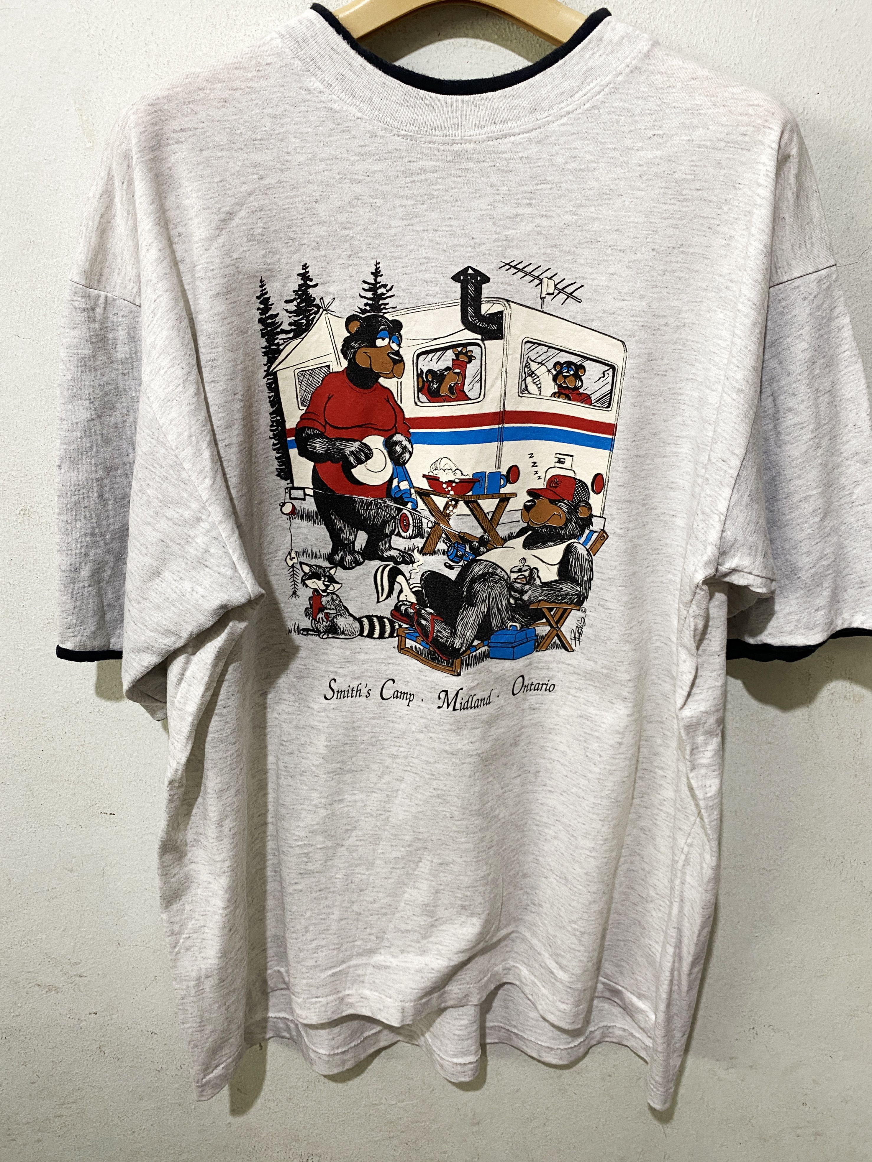 Vintage 90s Bear / Animal Camping Shirt