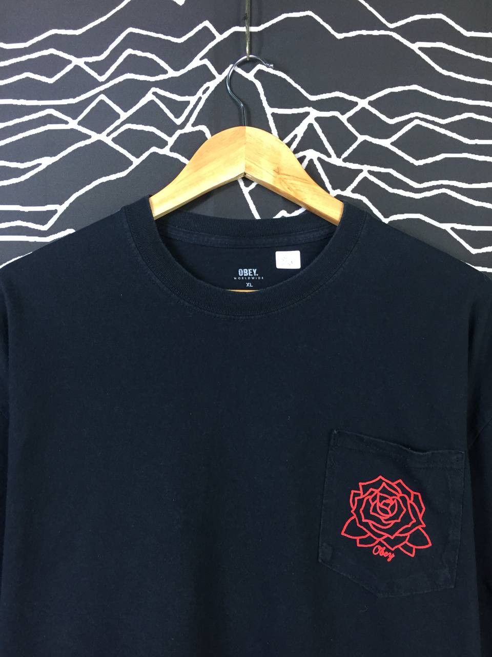 Obey Obey Worldwide Defiant Rose Graphic Pocket Tee Size US XL / EU 56 / 4 - 5 Thumbnail