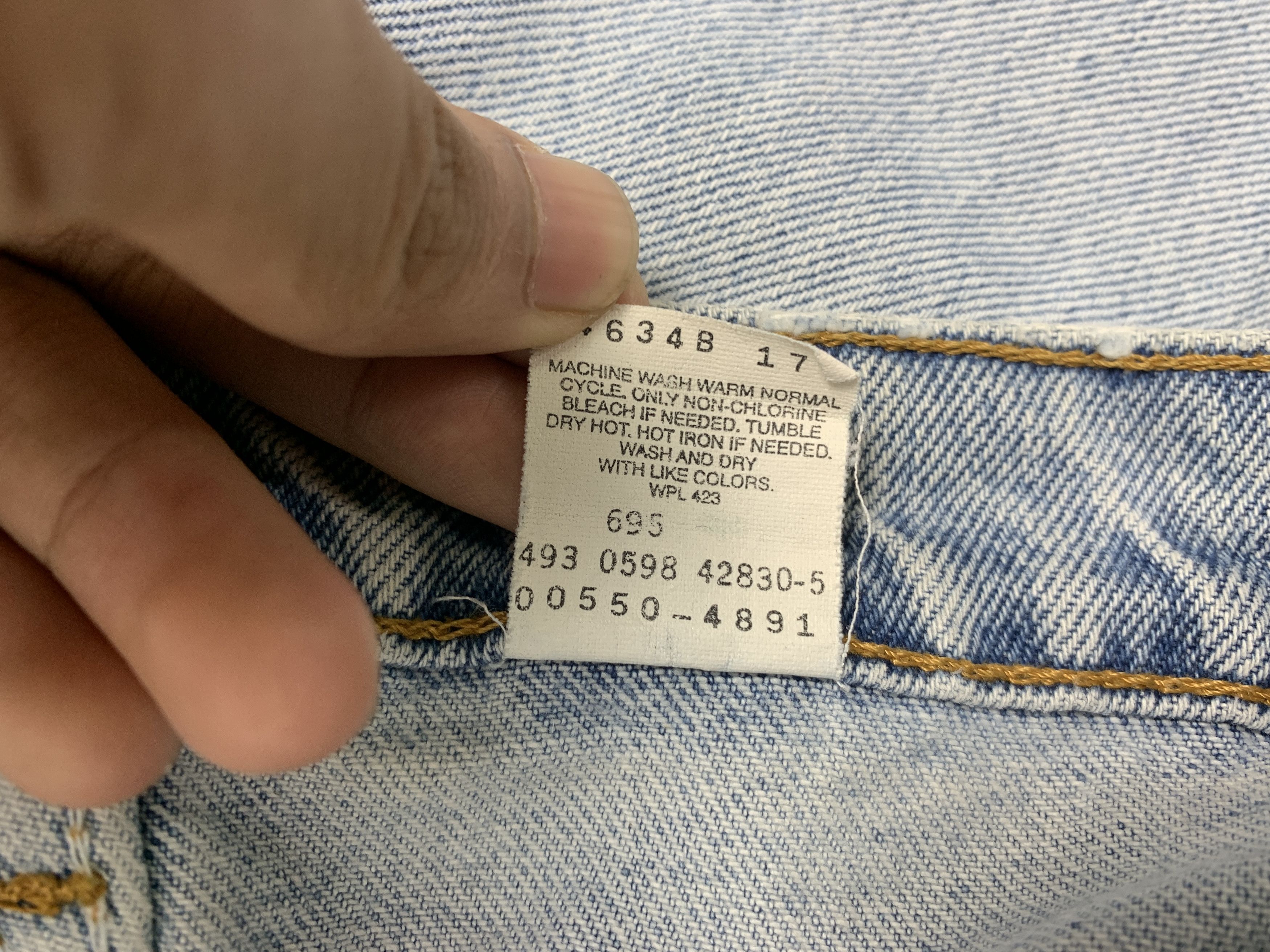 Levi's Vintage LEVI'S 550 Relaxed Fit Custom Doodle P0092Distressed Size US 28 / EU 44 - 24 Thumbnail