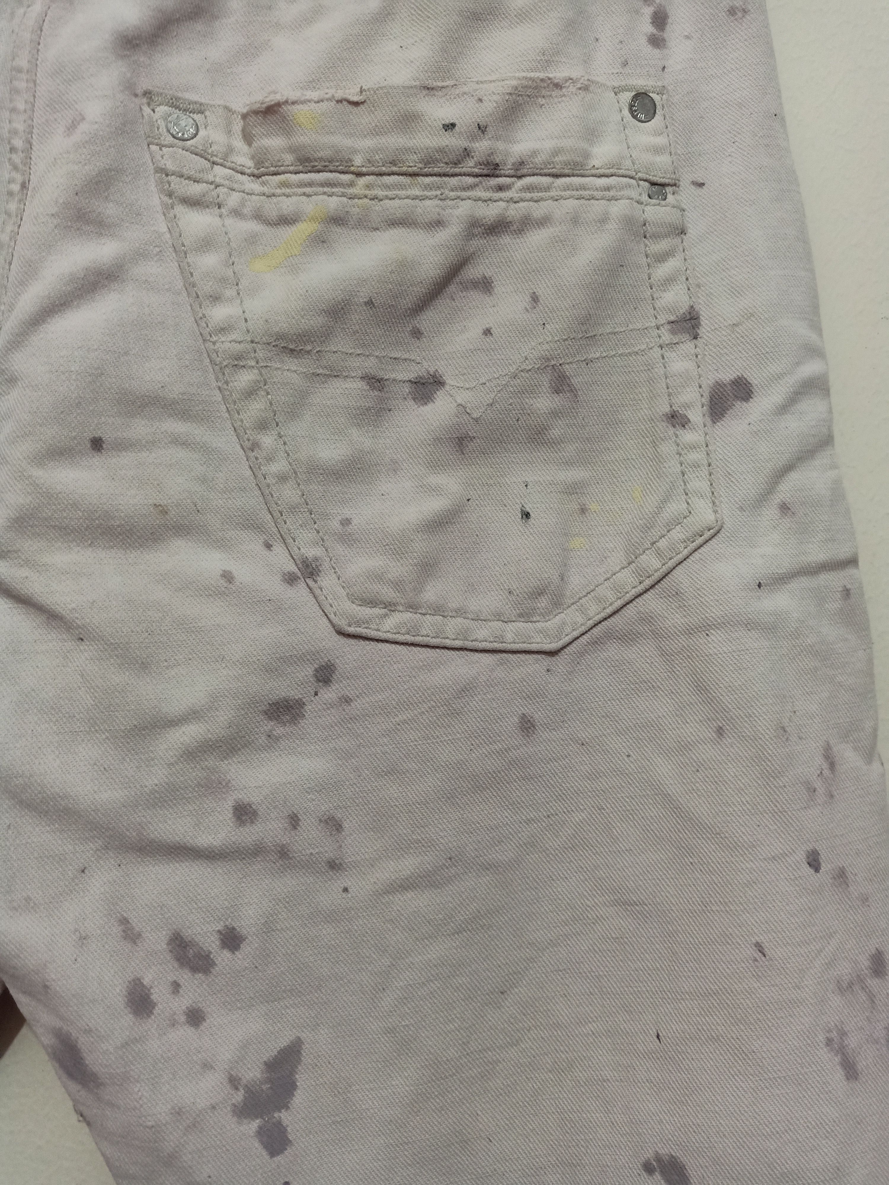 Diesel Vtg Thrashed Diesel Industry Distressed Paint White Jeans Size US 29 - 19 Thumbnail