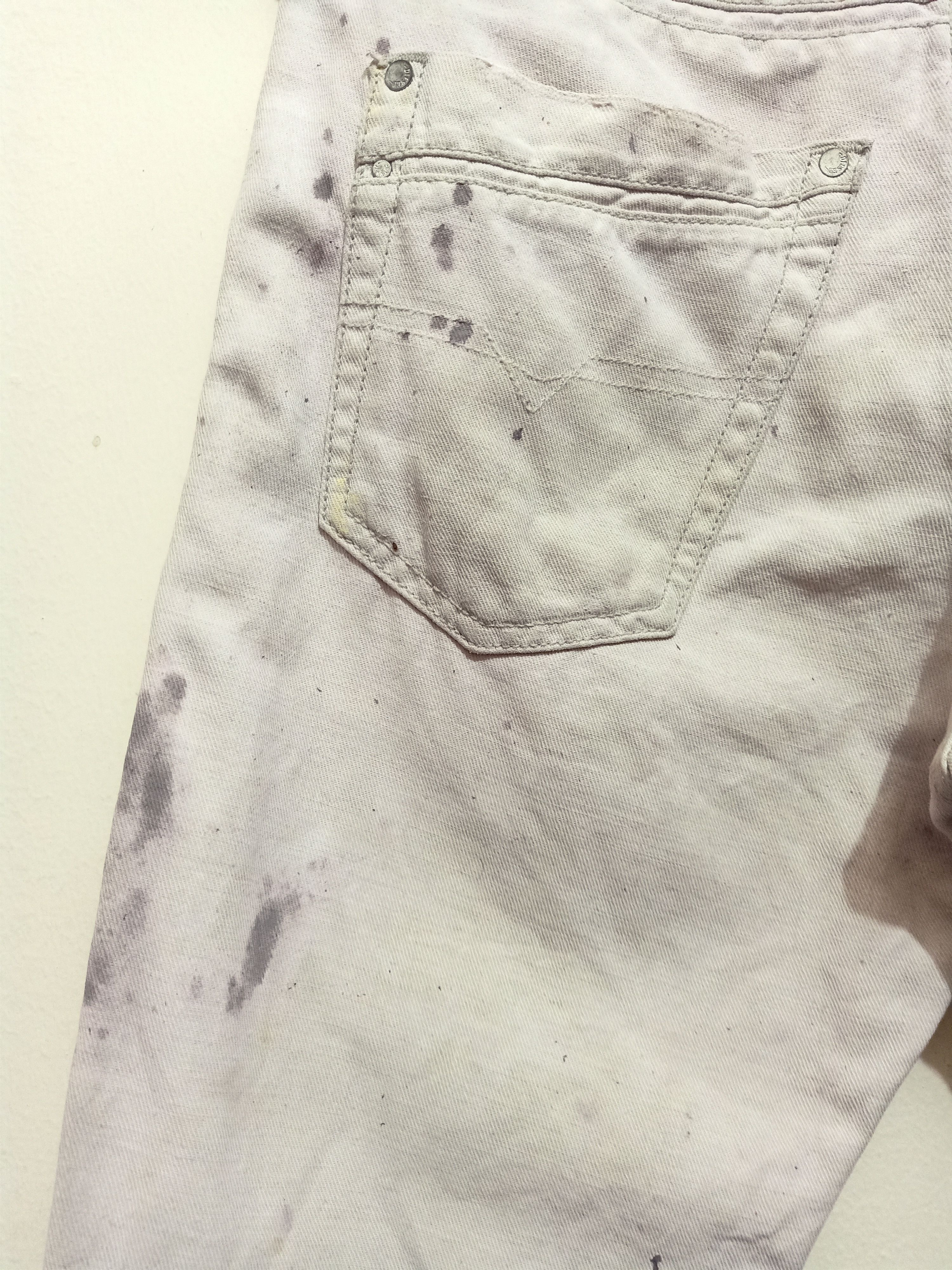 Diesel Vtg Thrashed Diesel Industry Distressed Paint White Jeans Size US 29 - 20 Thumbnail