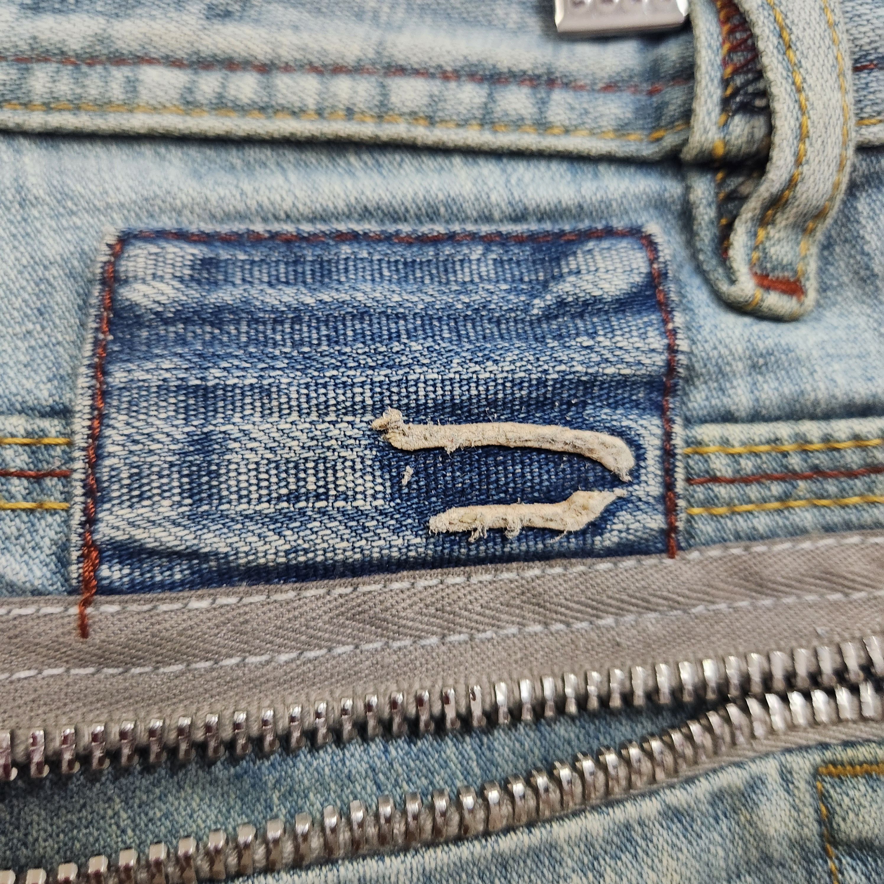 Diesel × Vintage Mudwash Diesel Vintage Two Buttons Jeans Italy Size US 31 - 10 Thumbnail
