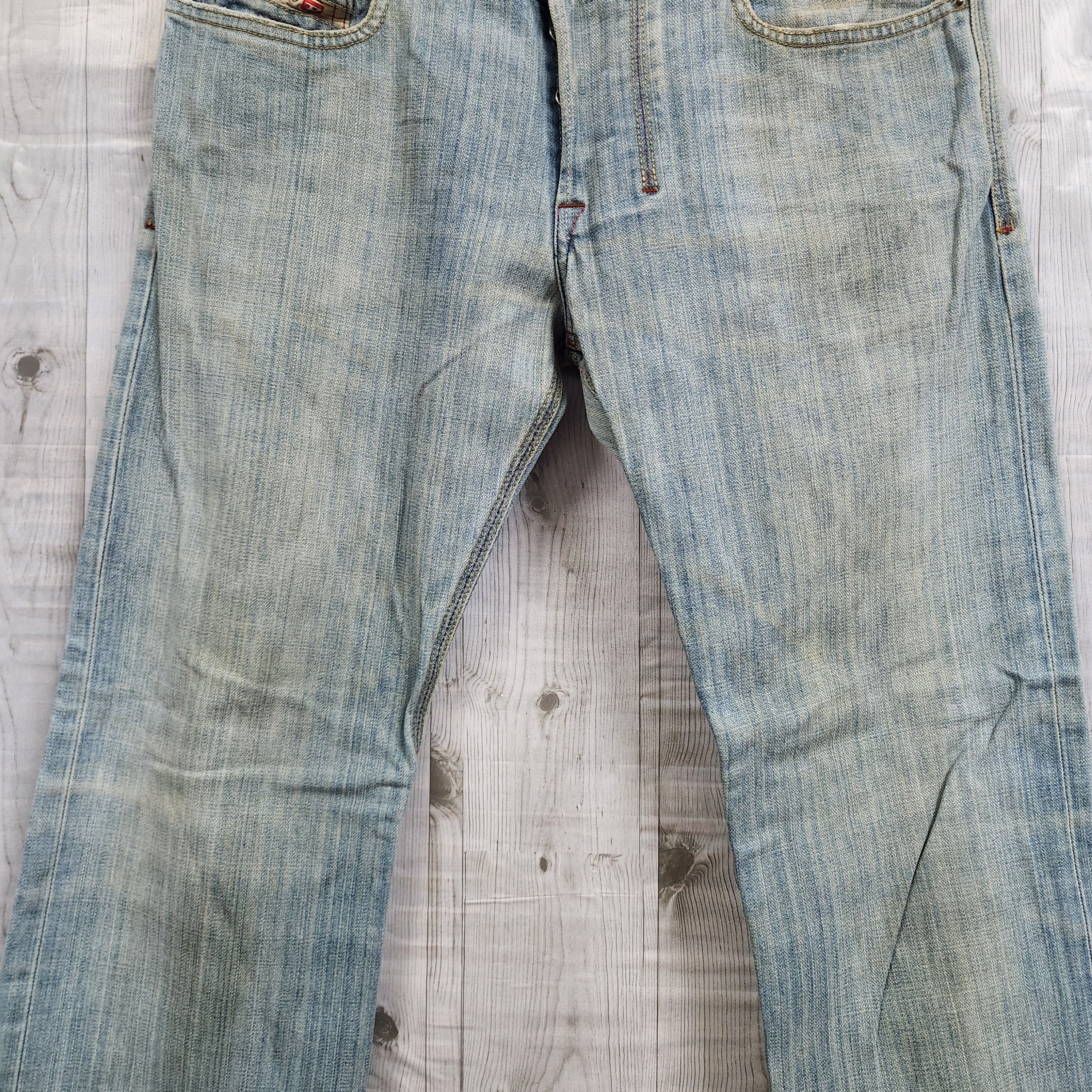 Diesel × Vintage Mudwash Diesel Vintage Two Buttons Jeans Italy Size US 31 - 16 Thumbnail