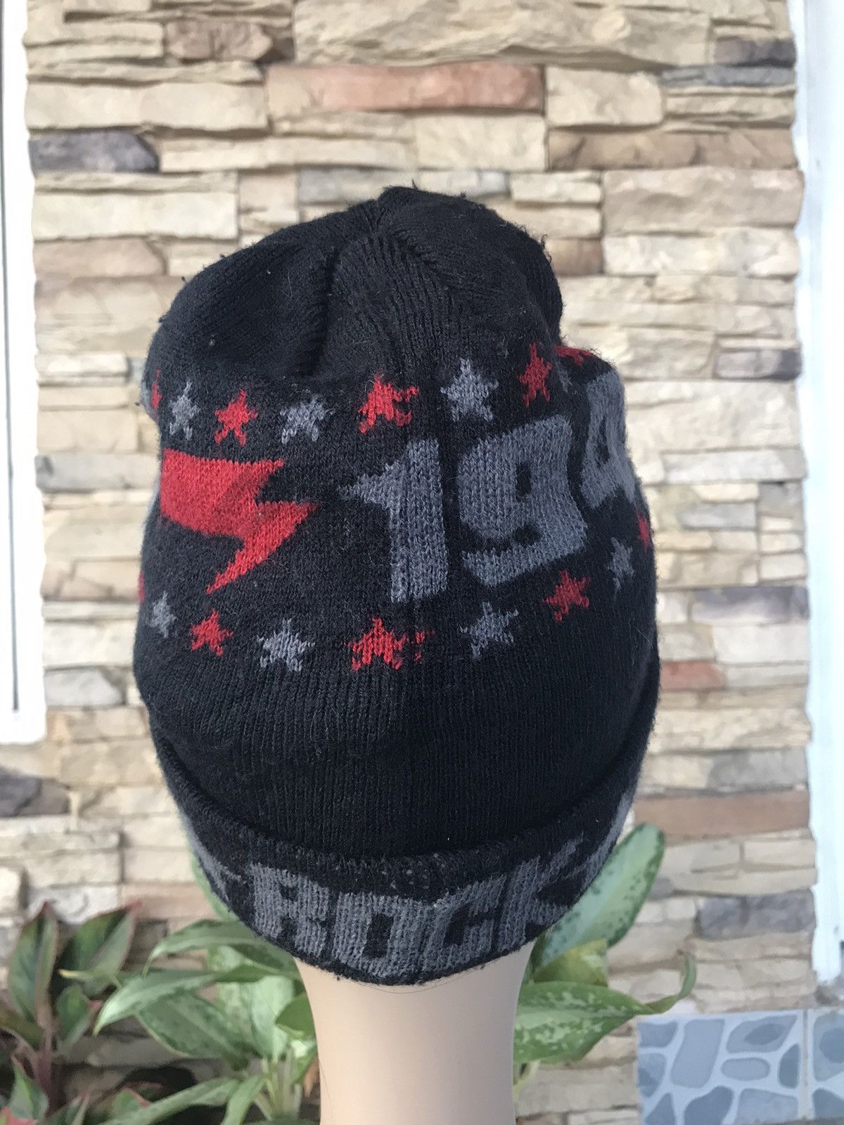 Vintage Vintage Rock 1947 Beanie Hat Size ONE SIZE - 3 Thumbnail
