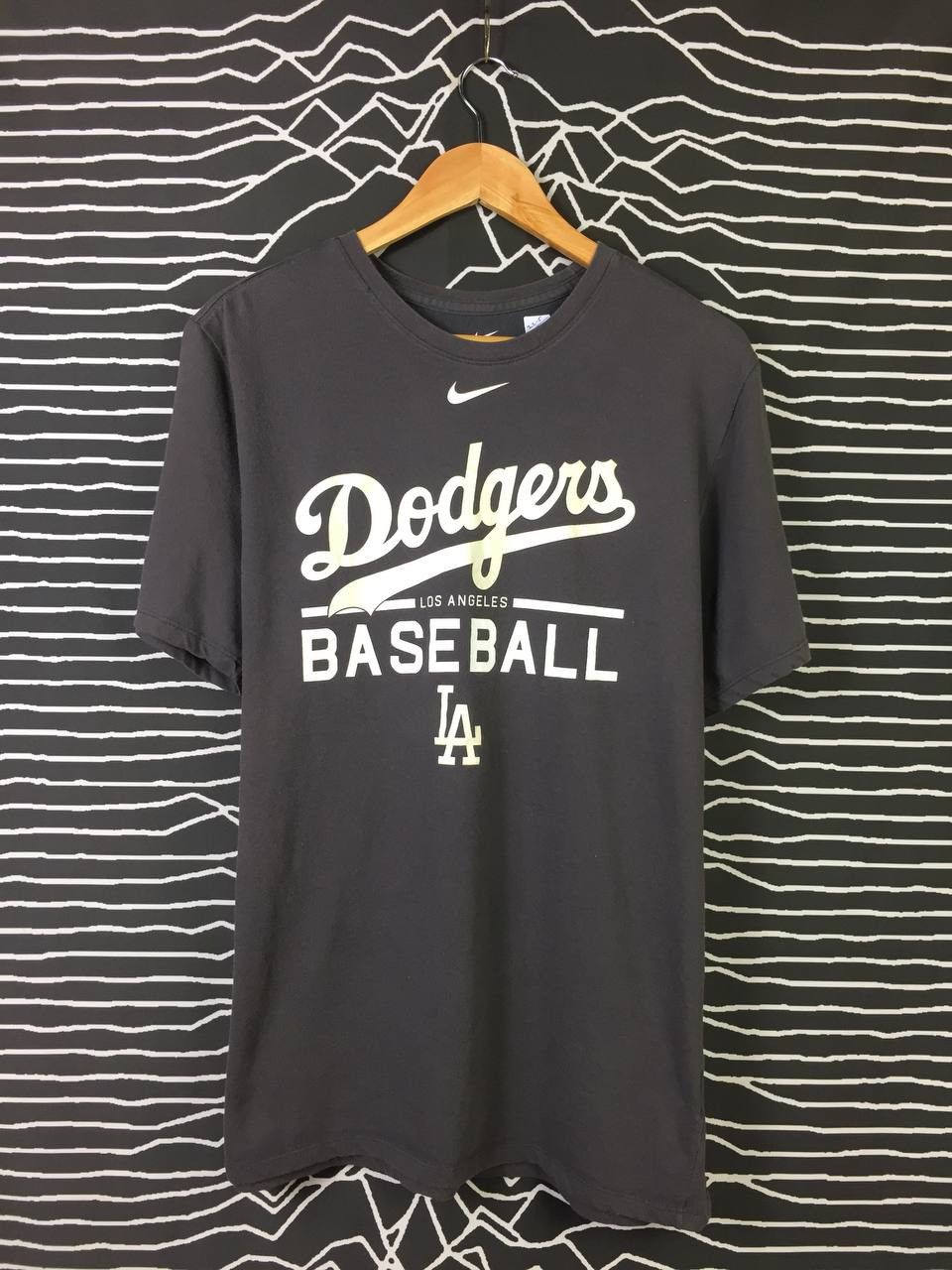 Nike Nike MLB Los Angeles Dodgers Graphic Tee Size US XL / EU 56 / 4 - 2 Thumbnail