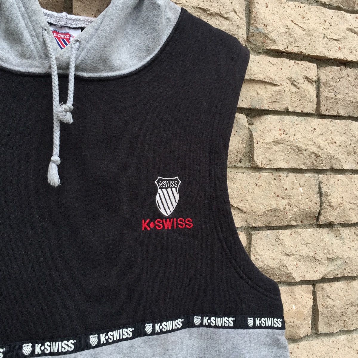 K-Swiss × Vintage K SWISS hoodie sleeveless spell out small logo.. tank top Size US M / EU 48-50 / 2 - 3 Thumbnail