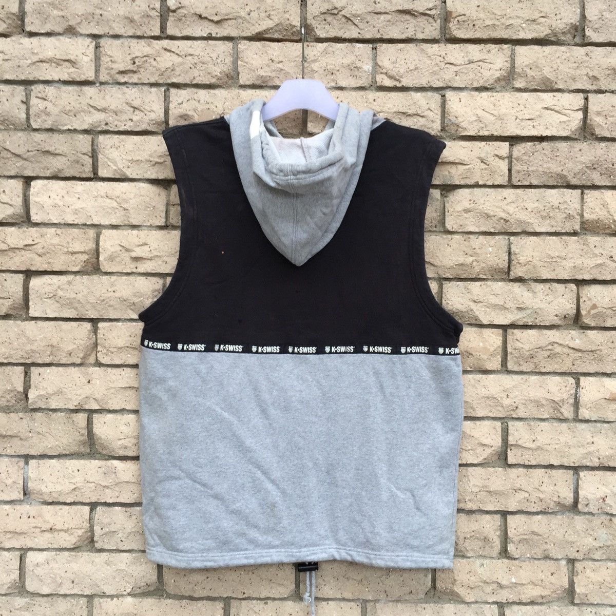 K-Swiss × Vintage K SWISS hoodie sleeveless spell out small logo.. tank top Size US M / EU 48-50 / 2 - 7 Thumbnail