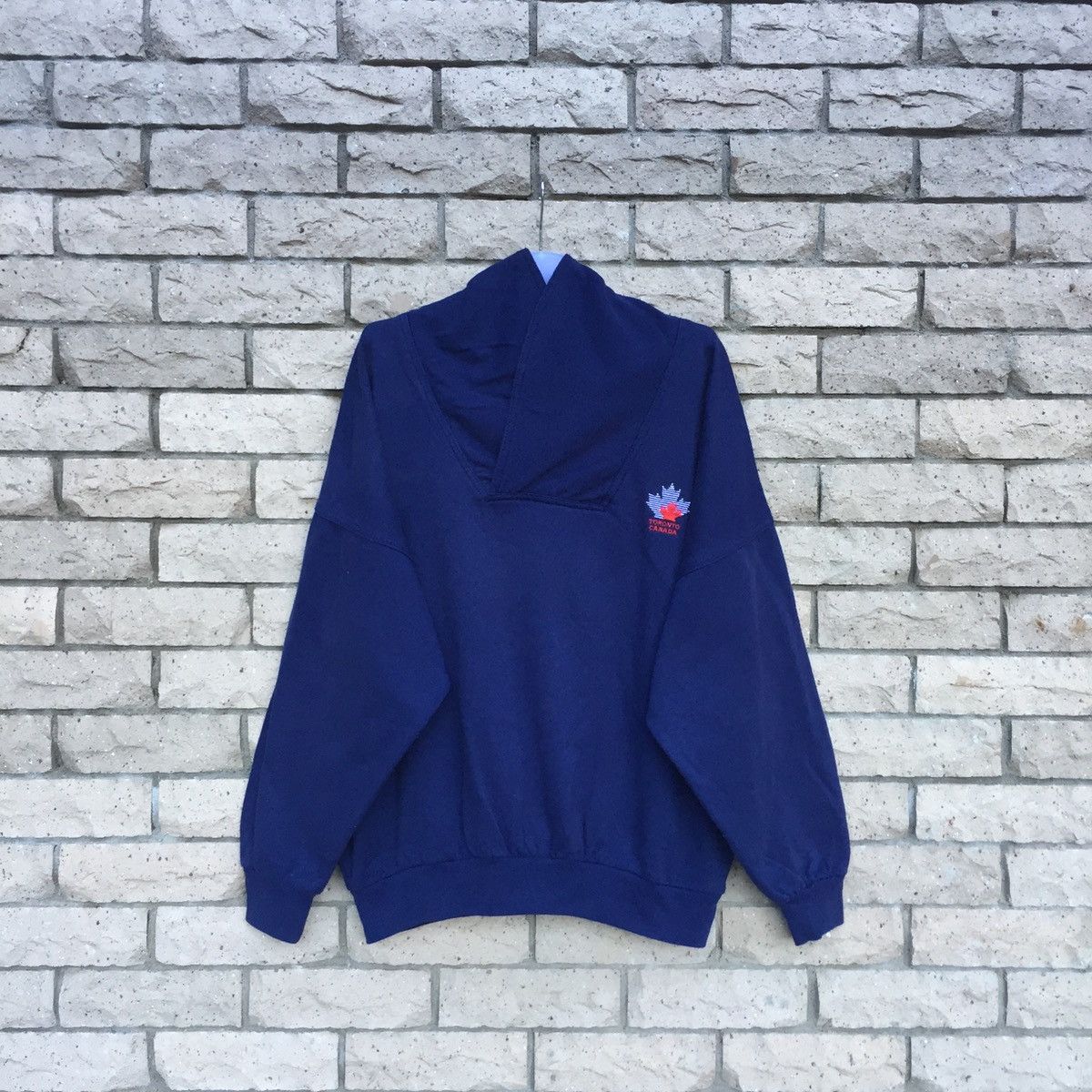 Vintage TORONTO CANADA sweatshirt spell out embroidered small logo.. Size US XL / EU 56 / 4 - 1 Thumbnail