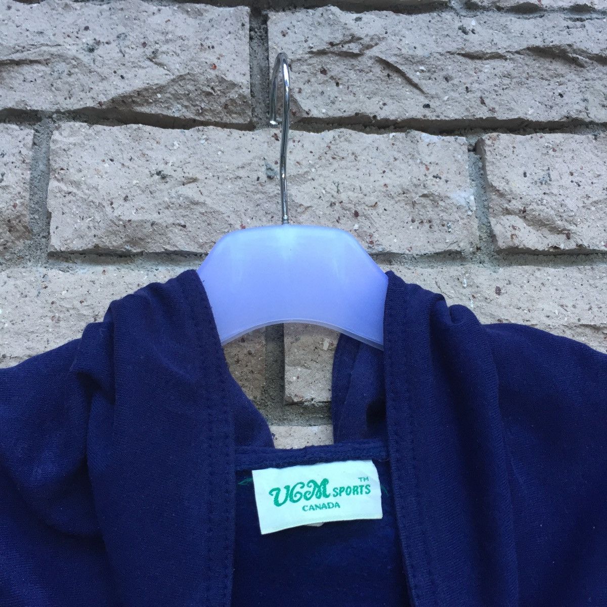 Vintage TORONTO CANADA sweatshirt spell out embroidered small logo.. Size US XL / EU 56 / 4 - 5 Thumbnail