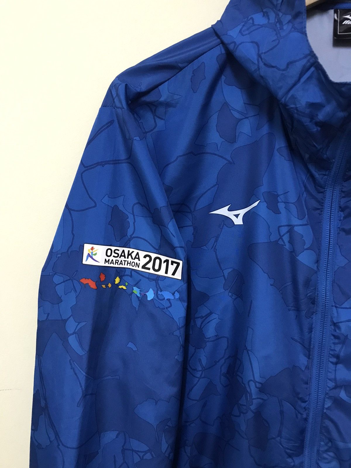 Coca Cola × Japanese Brand × Mizuno Mizuno X Coca Cola Big Logo Osaka Japan Marathon Size US M / EU 48-50 / 2 - 6 Thumbnail