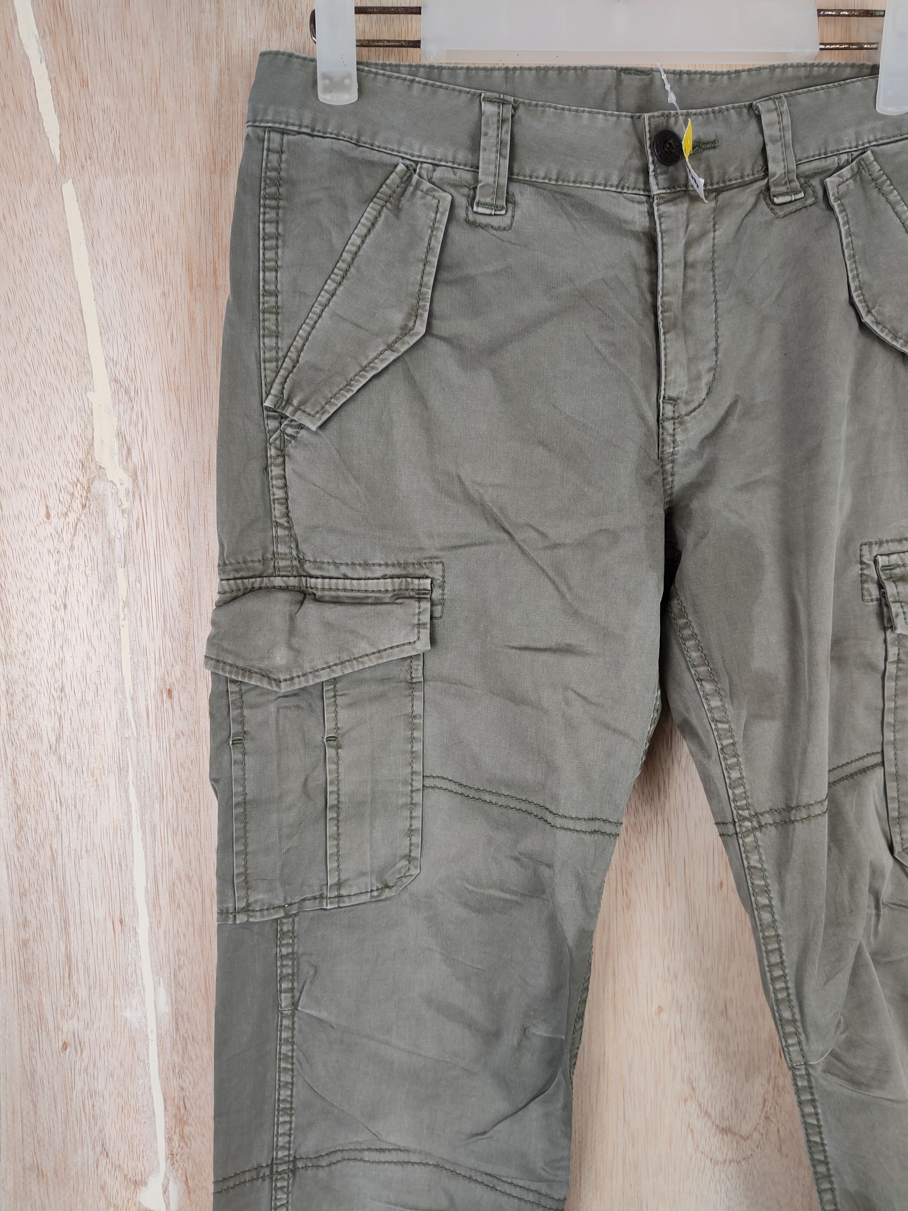 Japanese Brand × Uniqlo Uniqlo Army utility multipocket tactical Green Pant #4445 Size 25" / US 0 / IT 36 - 5 Thumbnail
