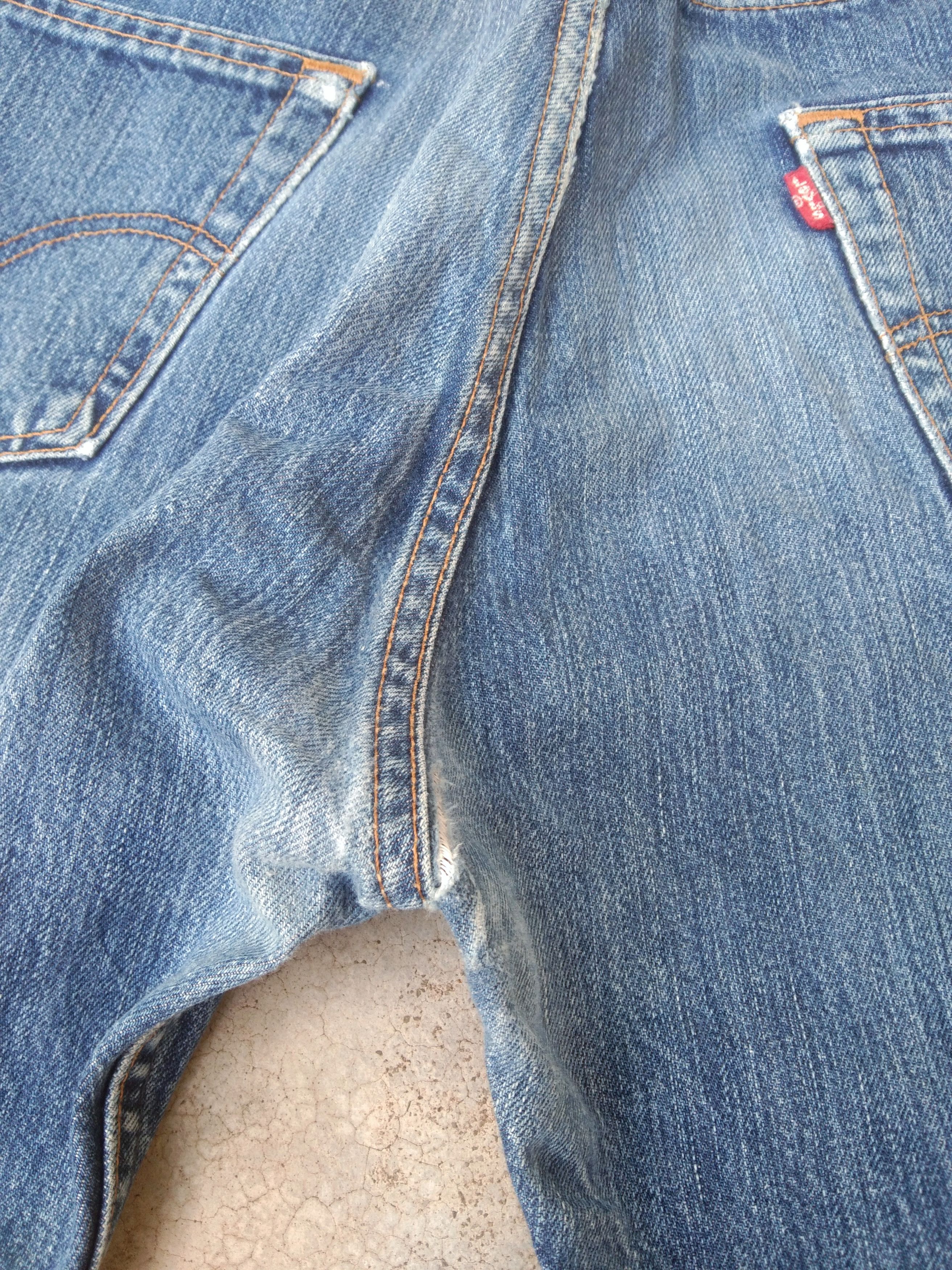 Levi's Vintage Levi's 501 Faded Blue Distressed Jeans 36x30 Size US 36 / EU 52 - 5 Thumbnail