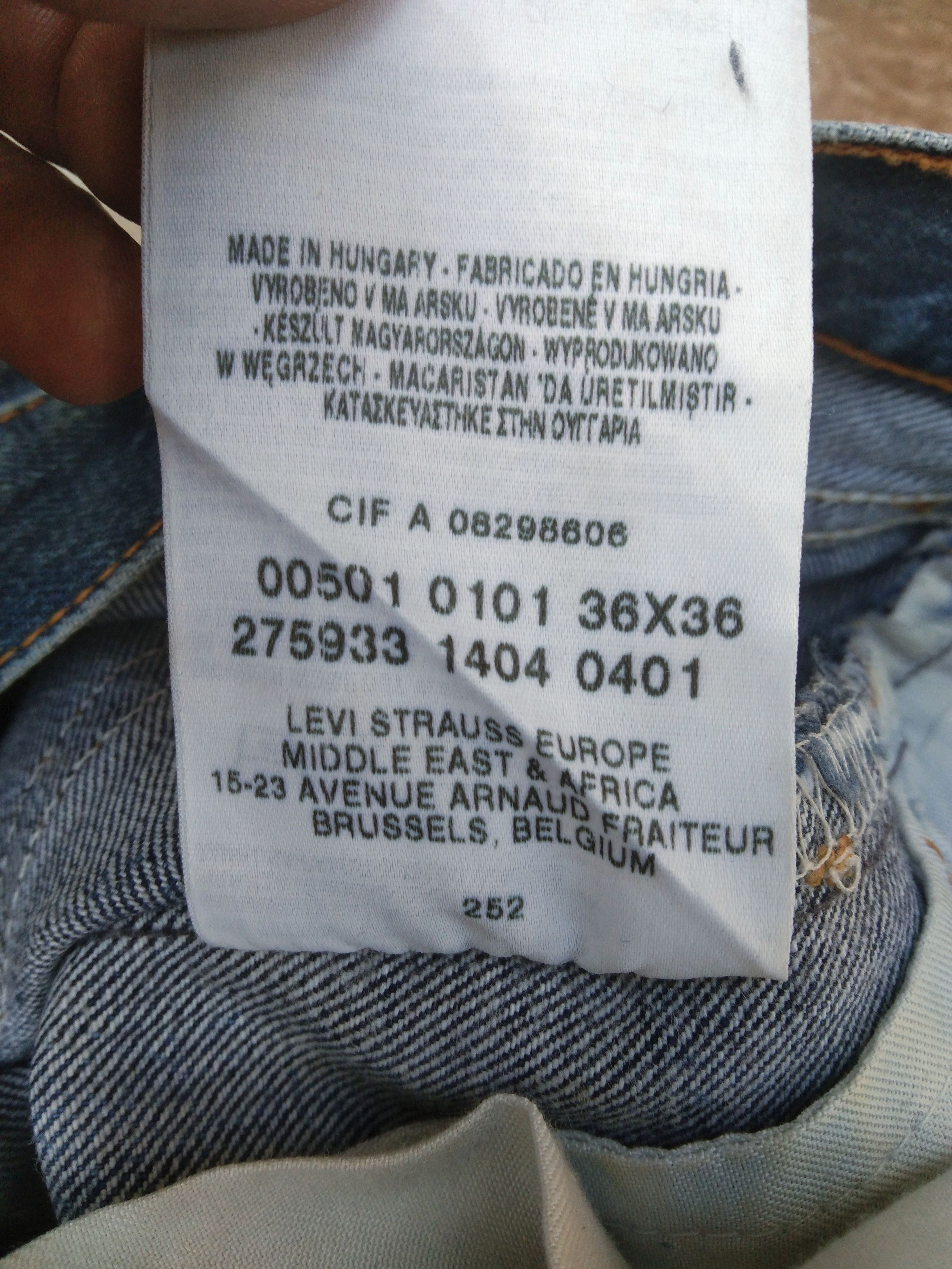 Levi's Vintage Levi's 501 Faded Blue Distressed Jeans 36x30 Size US 36 / EU 52 - 9 Thumbnail