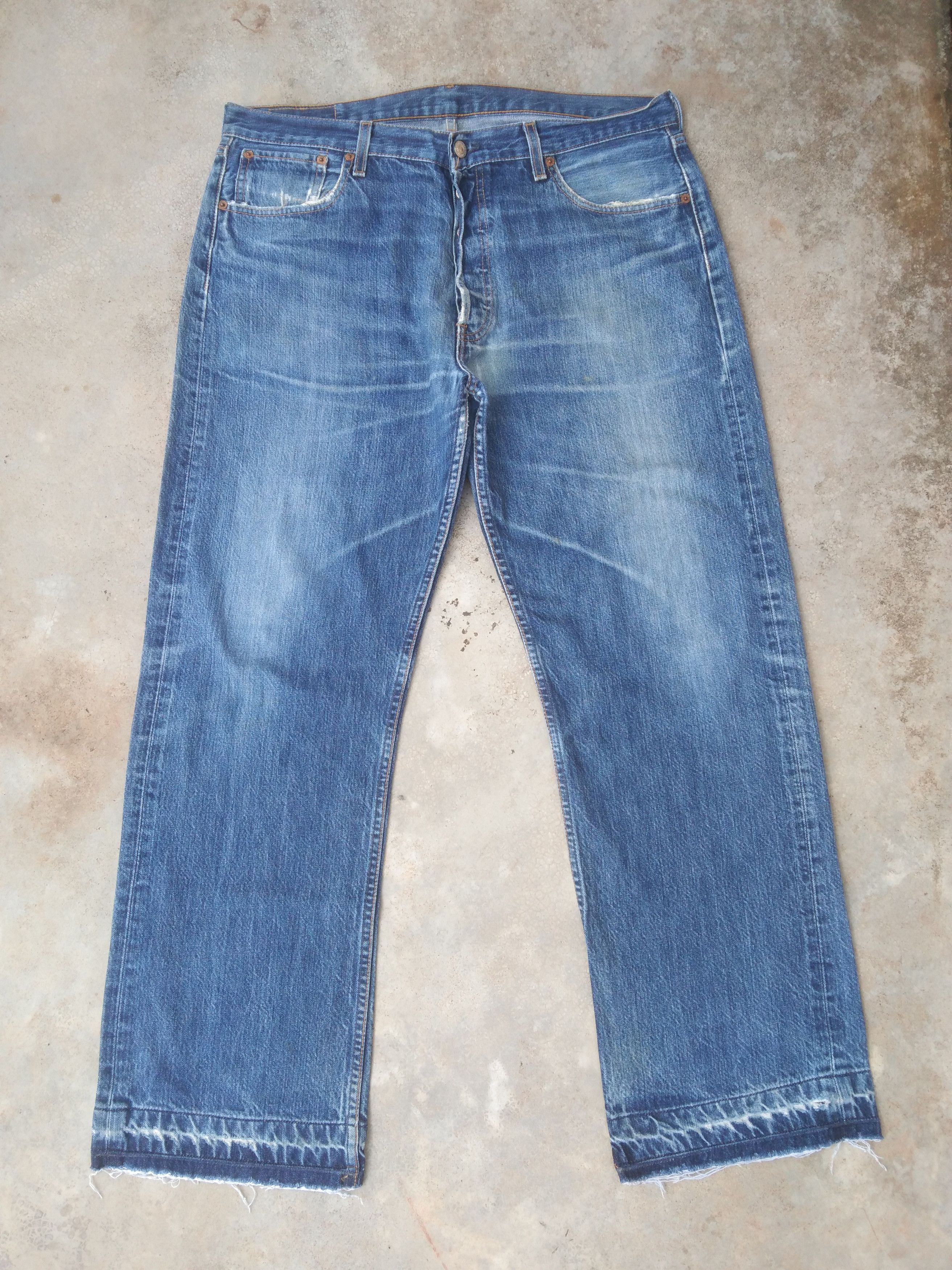 Levi's Vintage Levi's 501 Faded Blue Distressed Jeans 36x30 Size US 36 / EU 52 - 1 Thumbnail