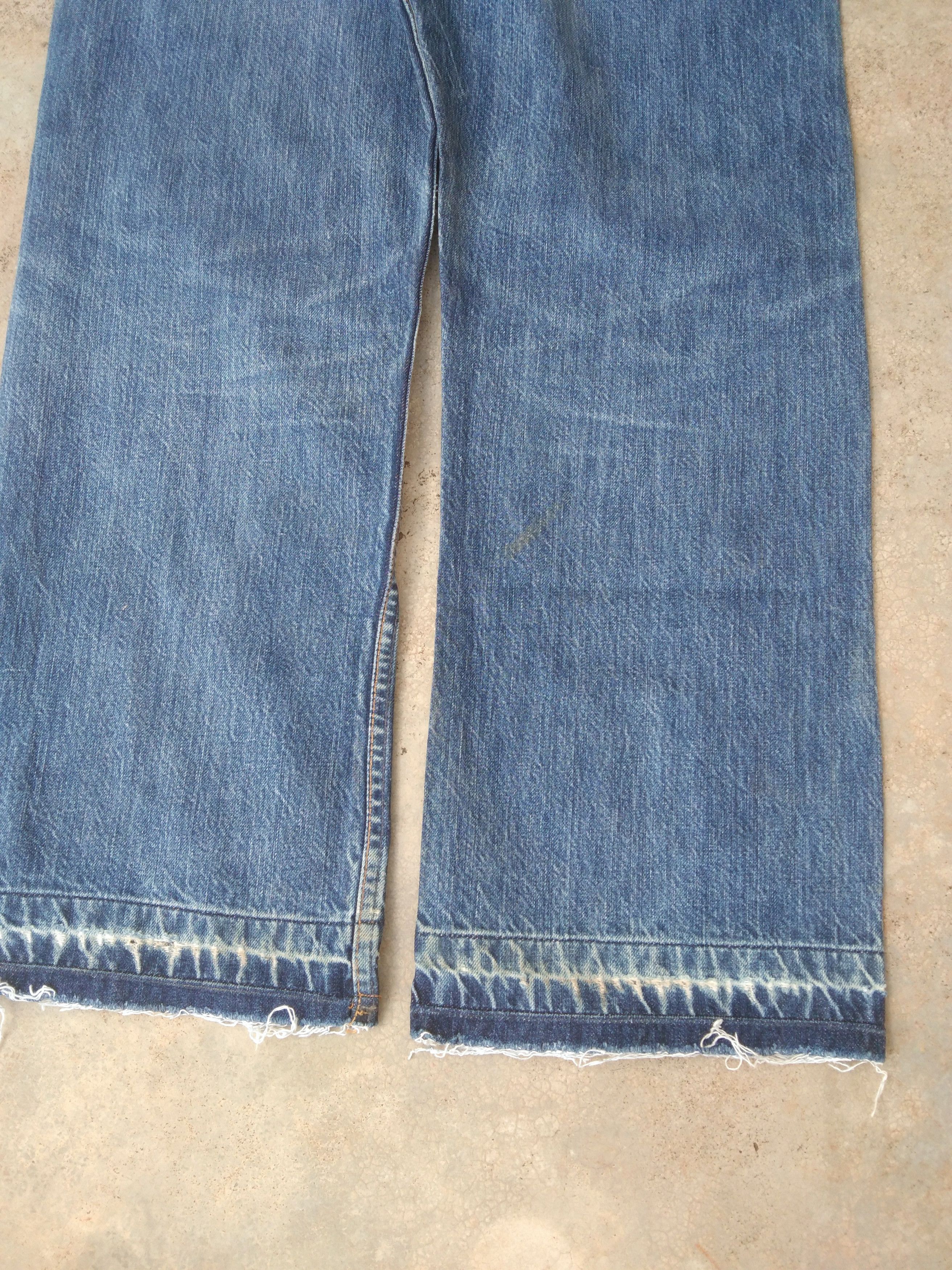 Levi's Vintage Levi's 501 Faded Blue Distressed Jeans 36x30 Size US 36 / EU 52 - 3 Thumbnail