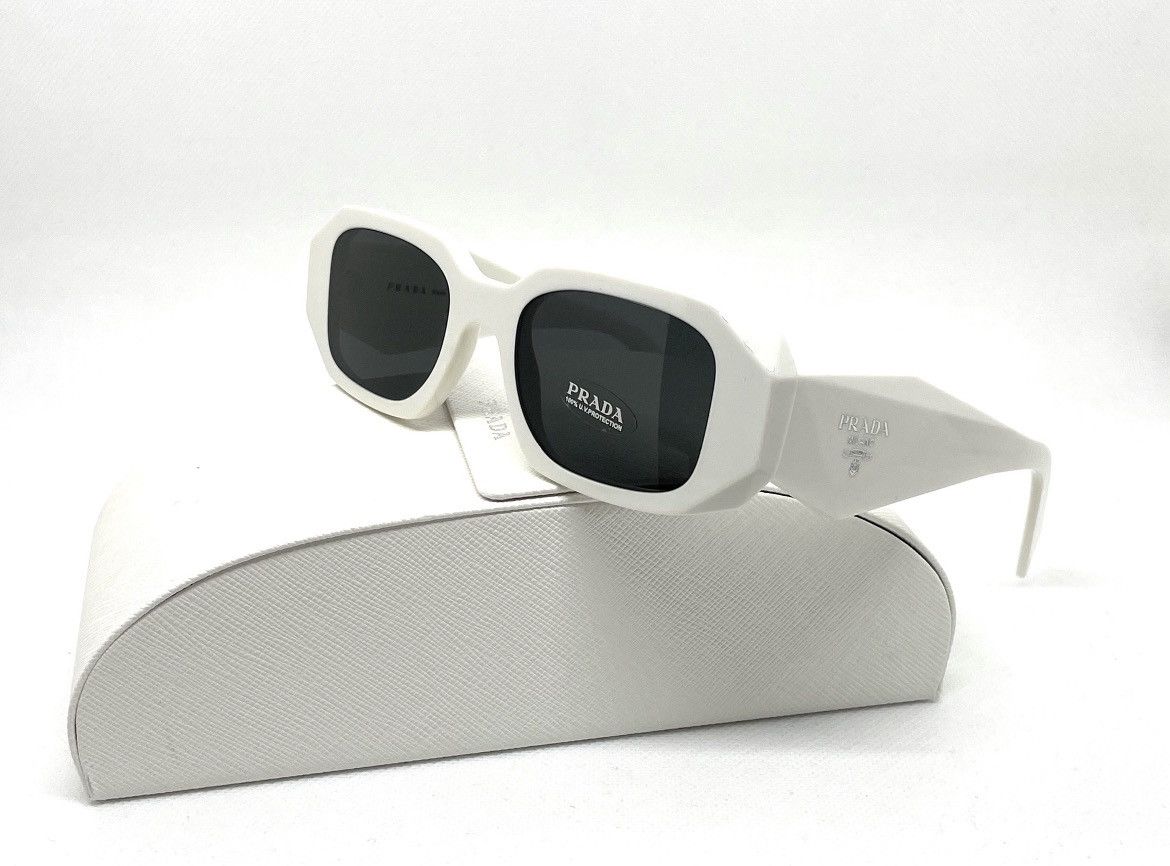 Prada × Vintage Prada Symbole sunglasses SPR 17W 1425S0 49. New Collection Size ONE SIZE - 7 Thumbnail