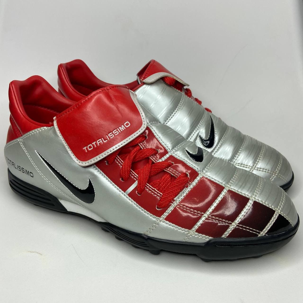 total sports nike shoes