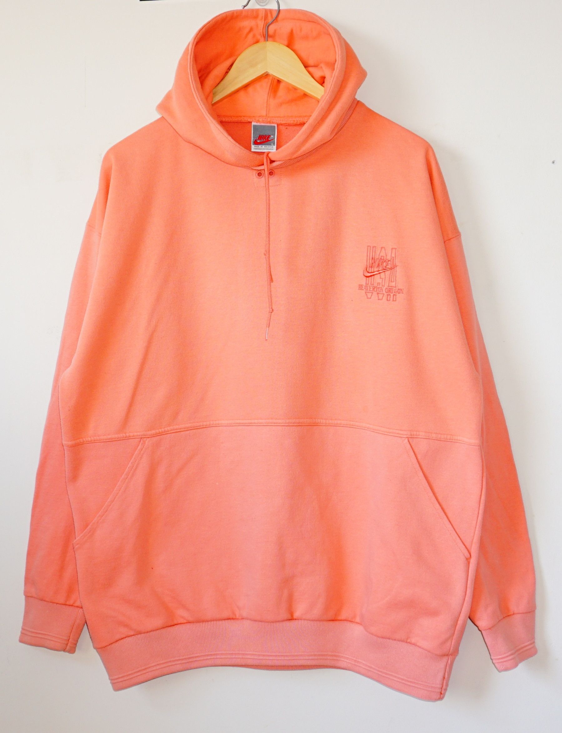 Nike 80s VTG Vintage Salmon USA Embroidered Hoodie