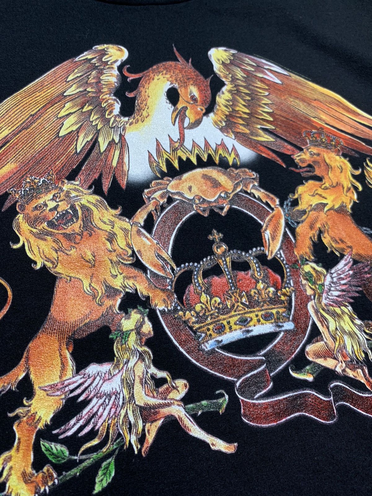 Band Tees Queen Big Logo T-Shirt Size US XL / EU 56 / 4 - 4 Thumbnail