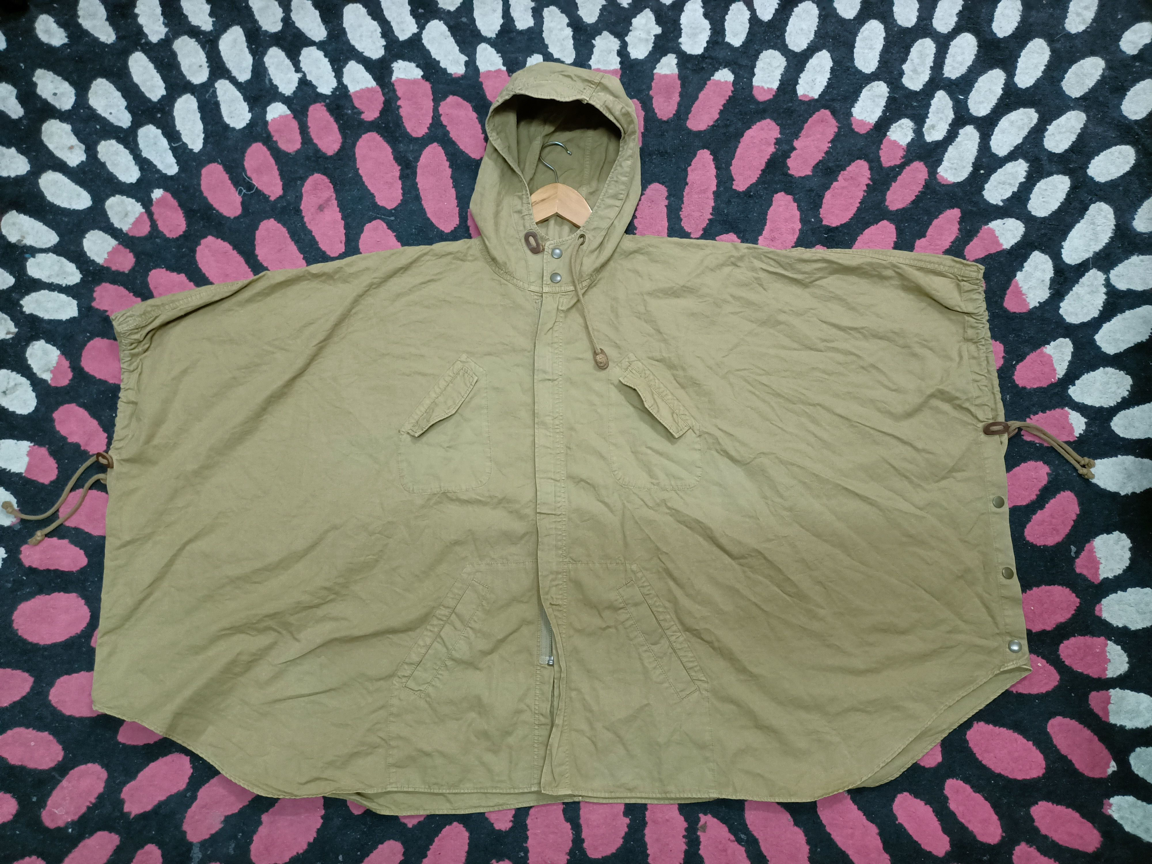 Japanese Brand Journal Standard Japan cloaks Size US L / EU 52-54 / 3 - 3 Thumbnail