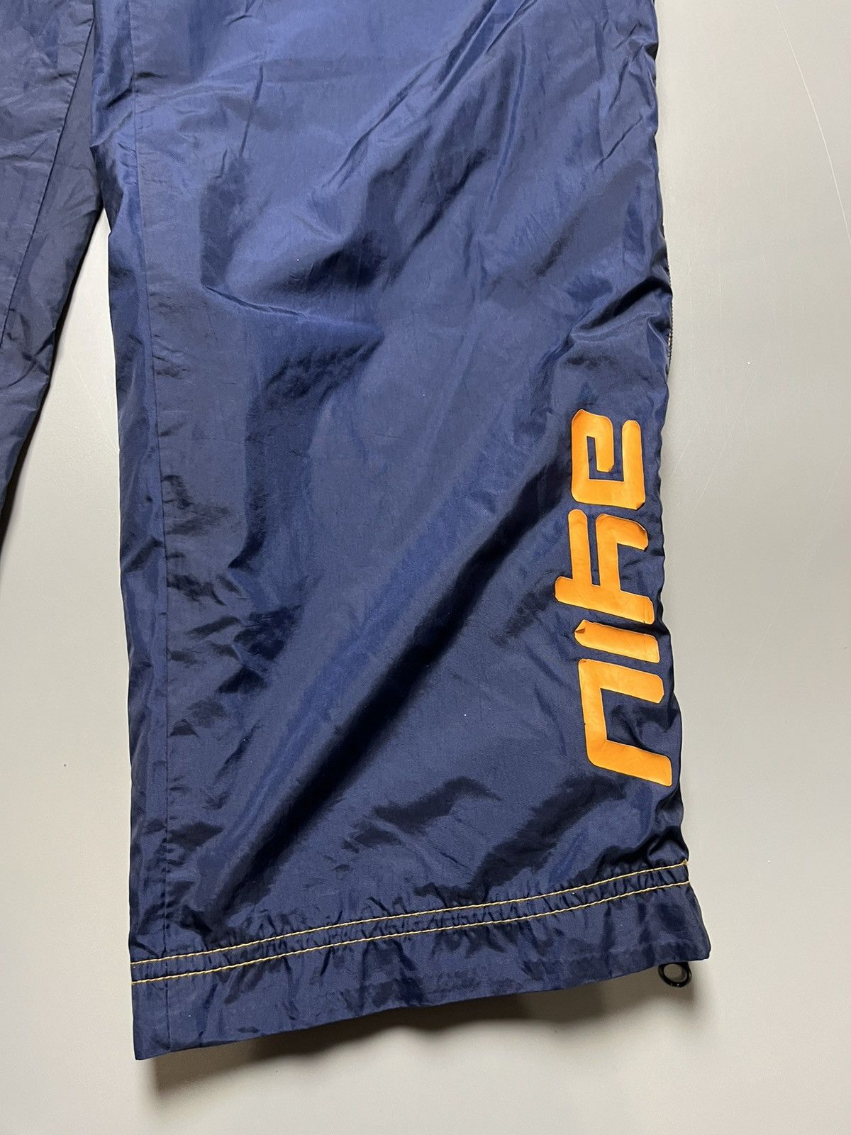 Nike Vintage Nike Nylon Track Pants Small Swoosh Logo Sz L Size US 36 / EU 52 - 7 Thumbnail