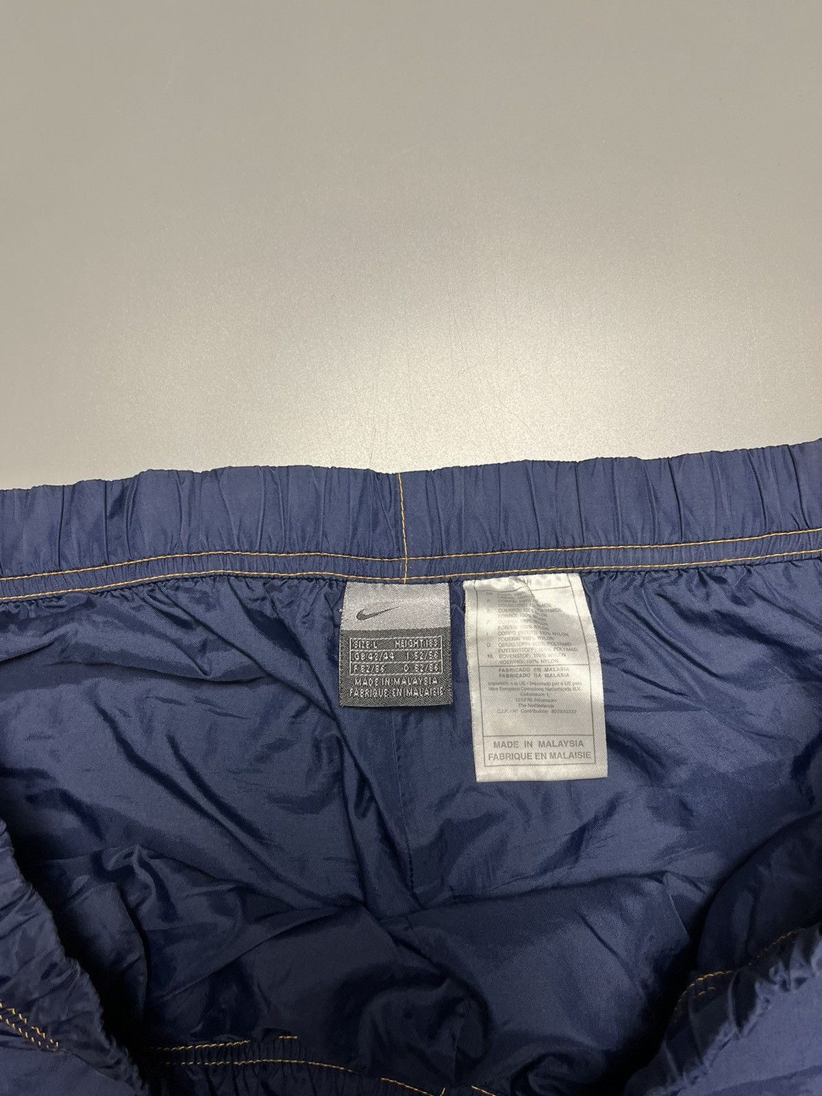 Nike Vintage Nike Nylon Track Pants Small Swoosh Logo Sz L Size US 36 / EU 52 - 5 Thumbnail