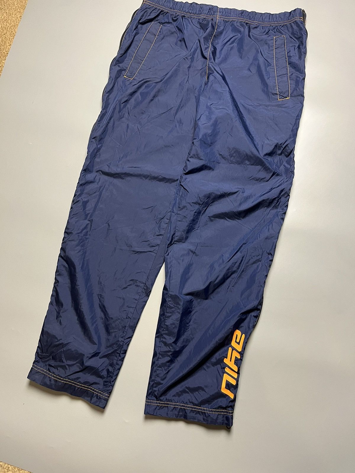 Nike Vintage Nike Nylon Track Pants Small Swoosh Logo Sz L Size US 36 / EU 52 - 2 Thumbnail