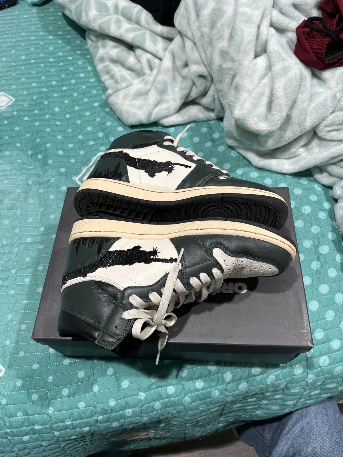 Oree New York Oree Nyc custom Jordan 1 Size US 7 / EU 40 - 5 Thumbnail
