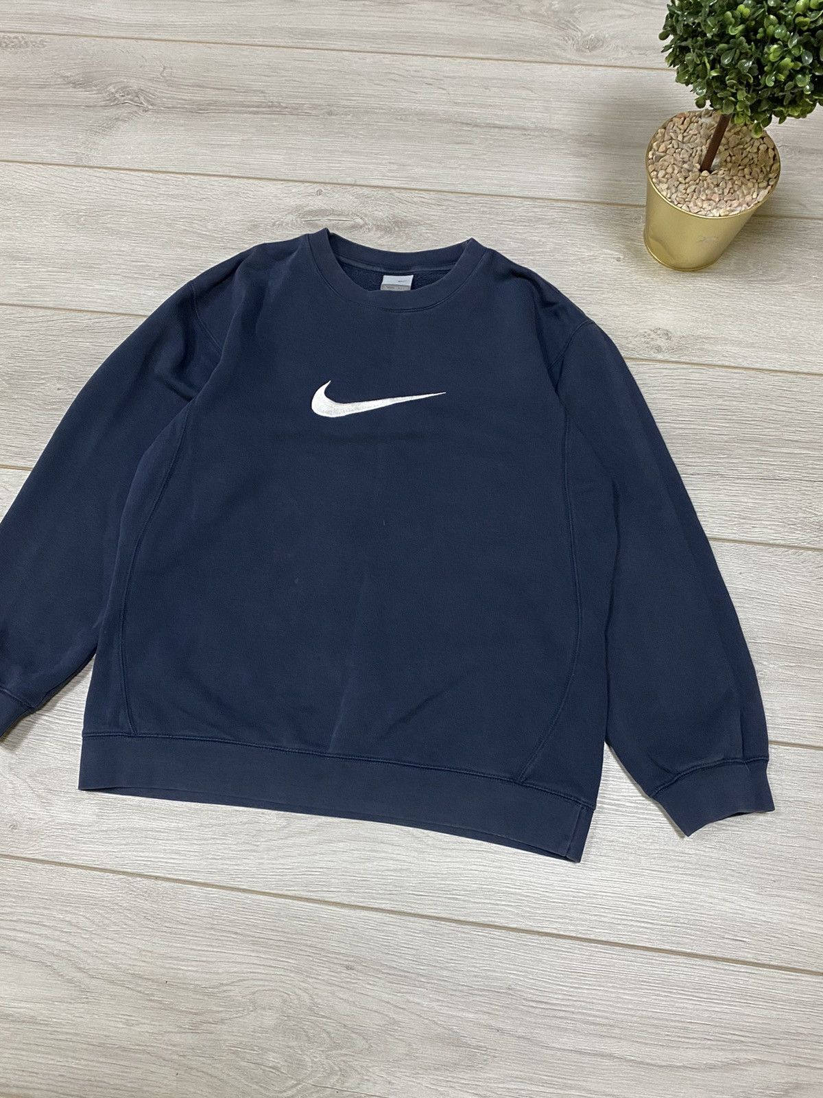 Nike Nike vintage big swoosh sweatshirt Size US S / EU 44-46 / 1 - 2 Thumbnail