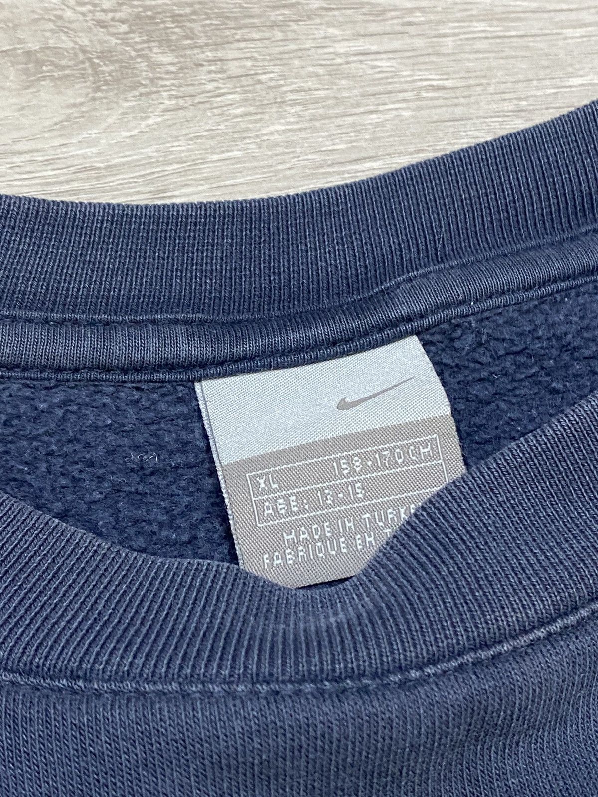 Nike Nike vintage big swoosh sweatshirt Size US S / EU 44-46 / 1 - 4 Thumbnail