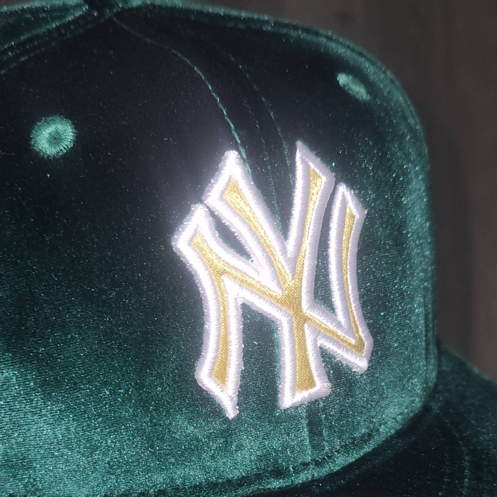 Hat club velour New York Yankees boxing inspiration size 7 2024 1/4 brand new sold ou