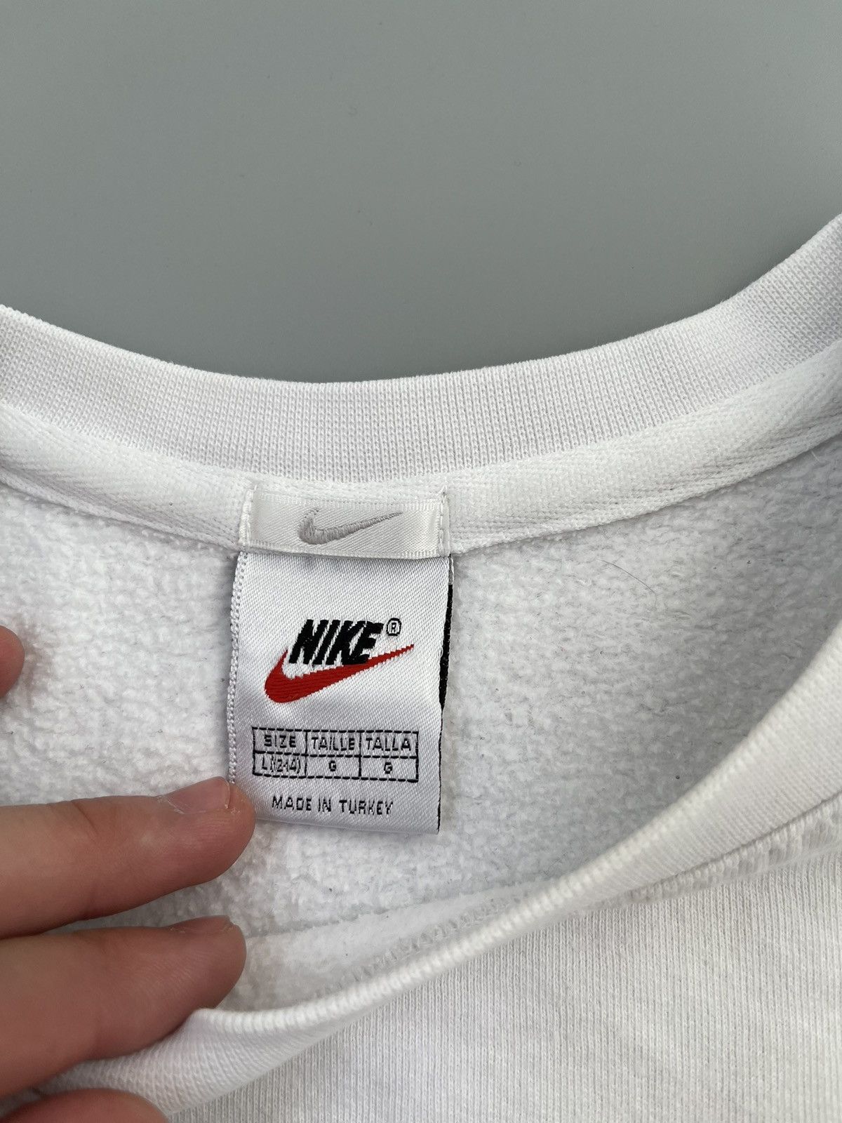 Nike Nike Streetwear Vintage Sweatshirt Size US S / EU 44-46 / 1 - 14 Thumbnail